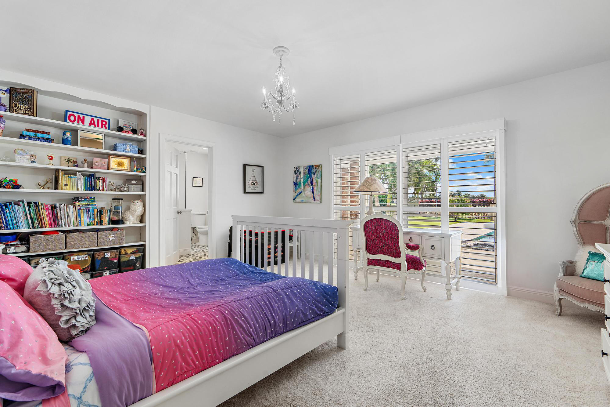 1104 Country Club Circle