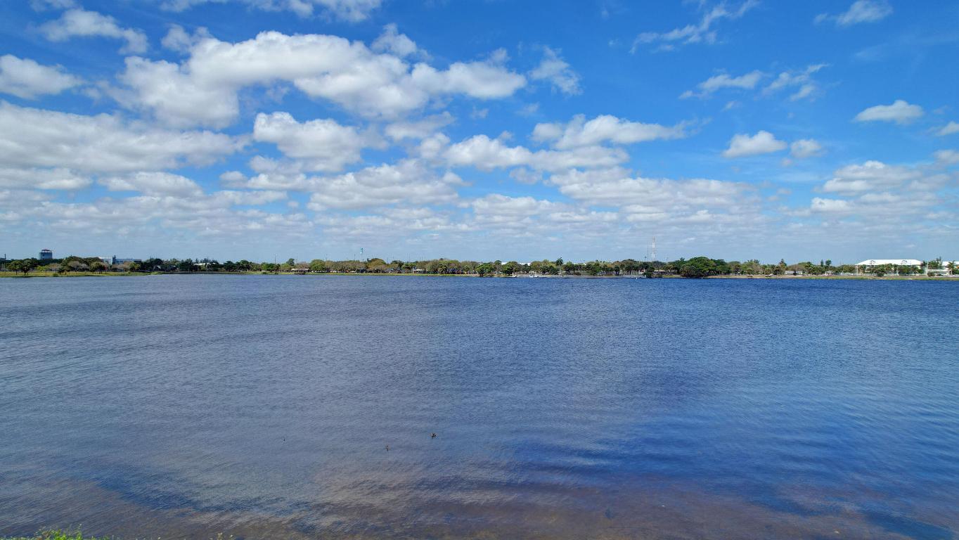 2290 Sunset Avenue 18