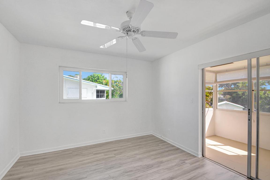 2290 Sunset Avenue 18