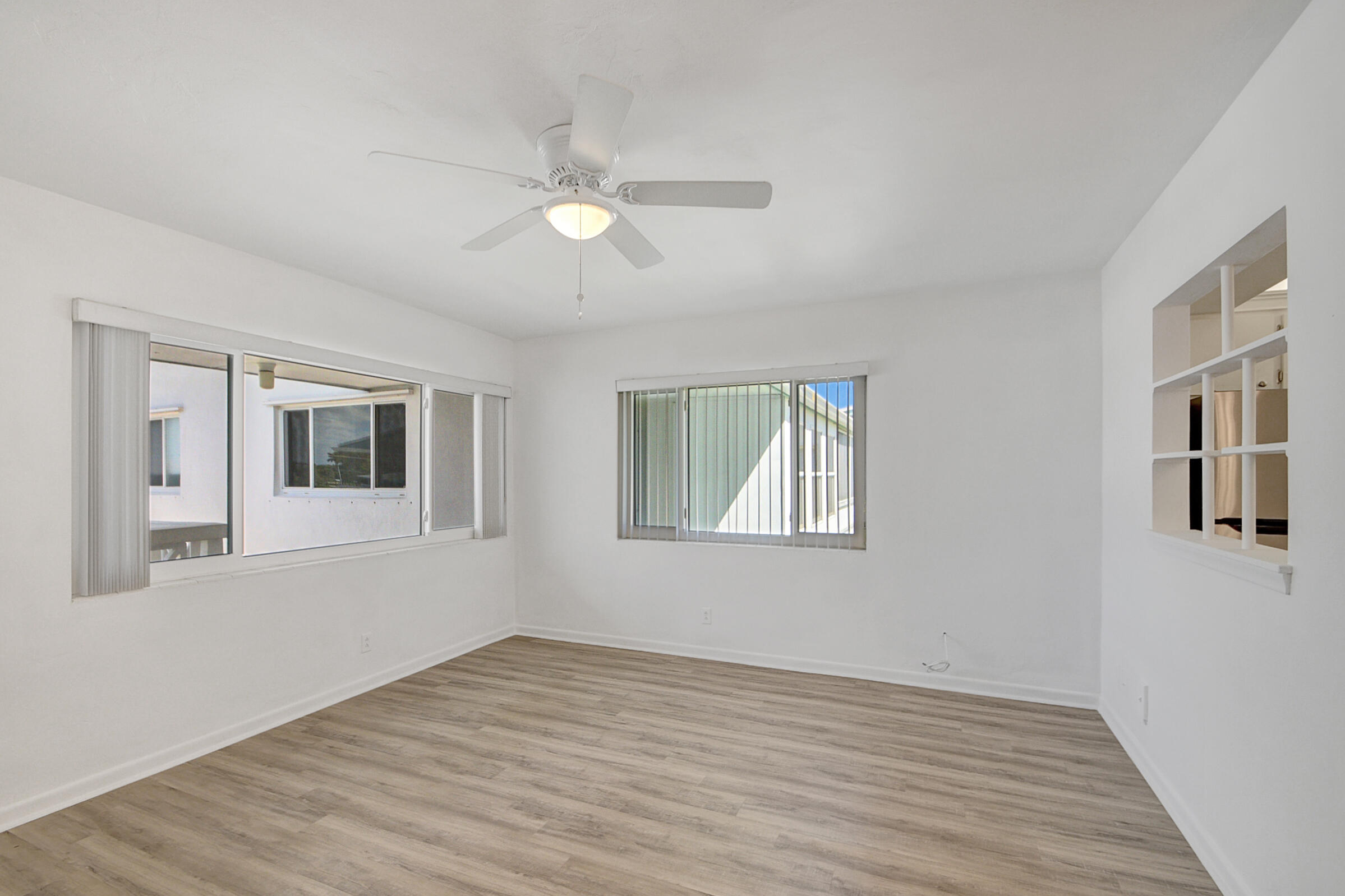2290 Sunset Avenue 18