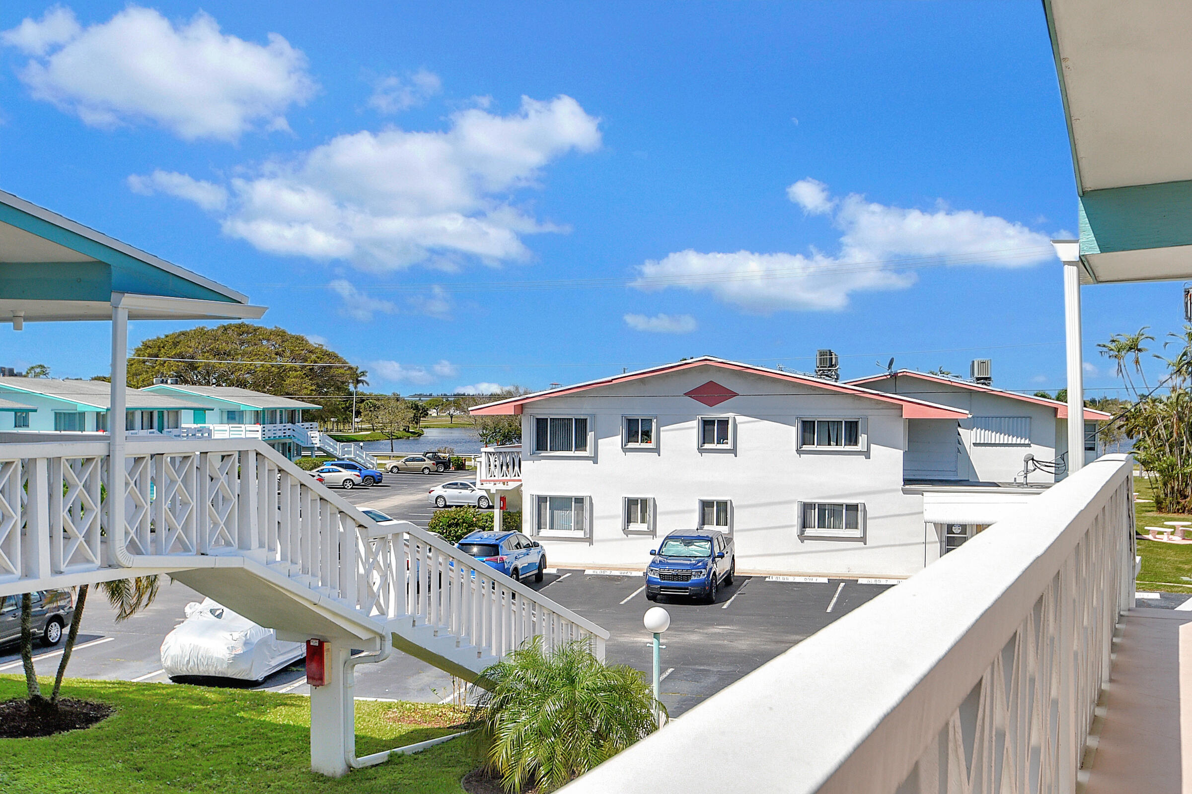 2290 Sunset Avenue 18