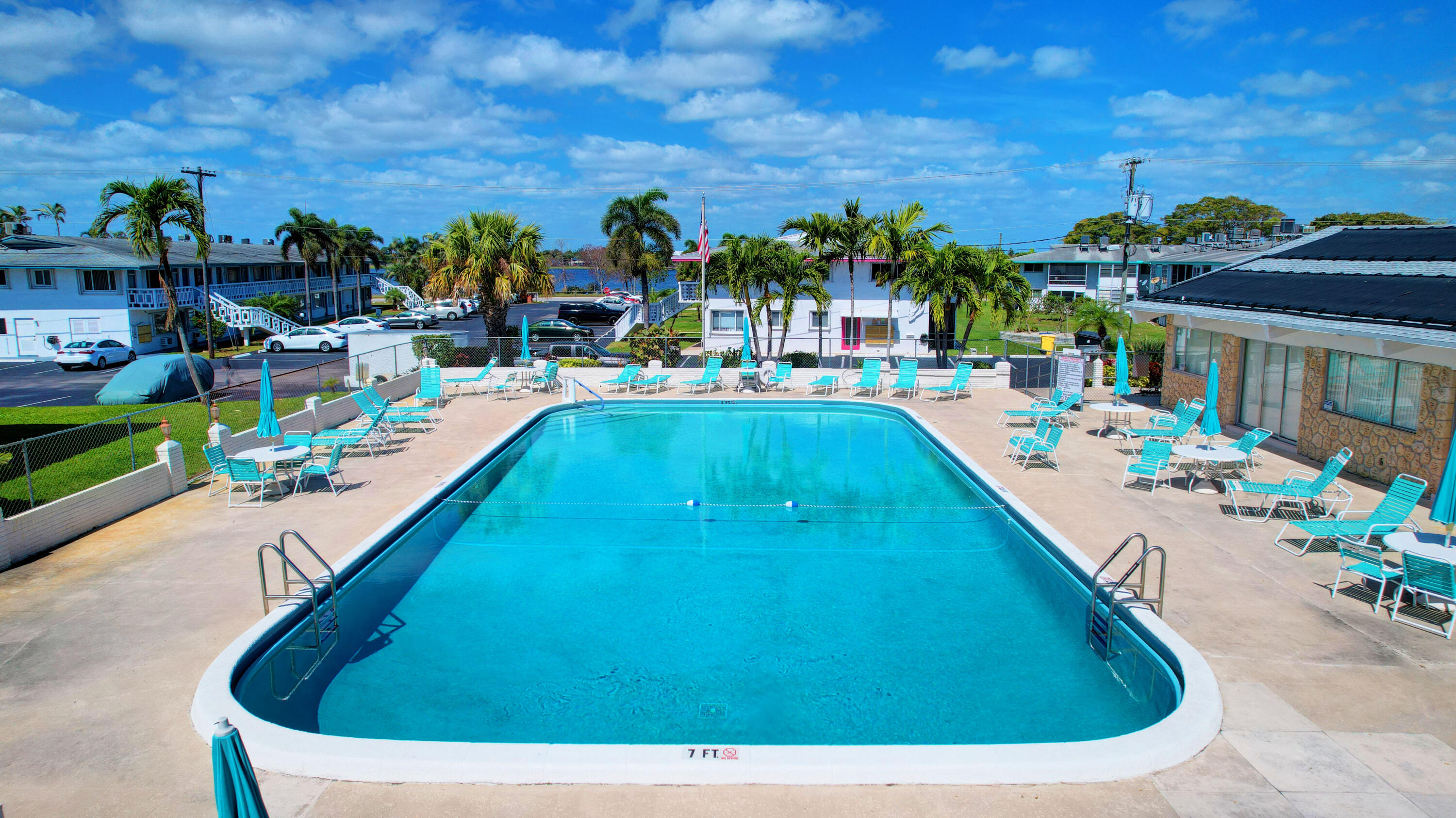 2290 Sunset Avenue 18