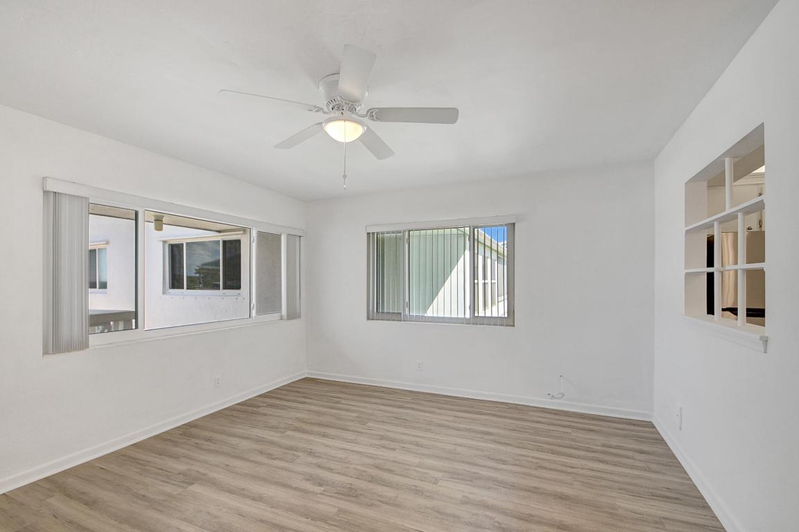 2290 Sunset Avenue 18