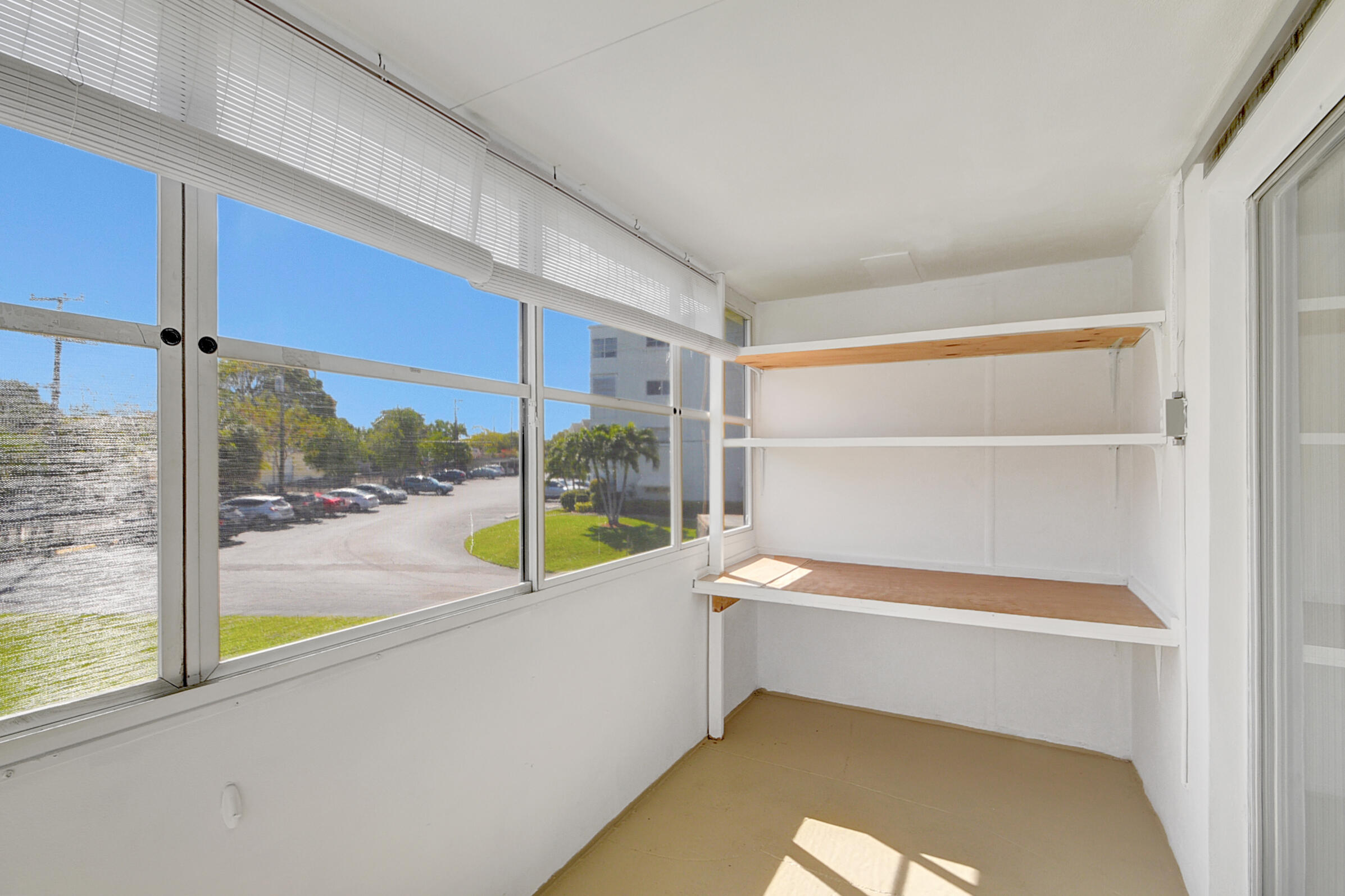 2290 Sunset Avenue 18