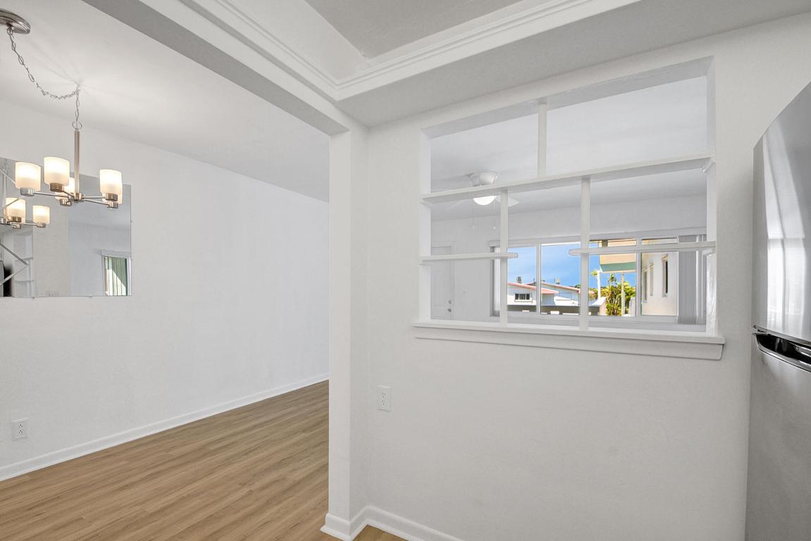 2290 Sunset Avenue 18