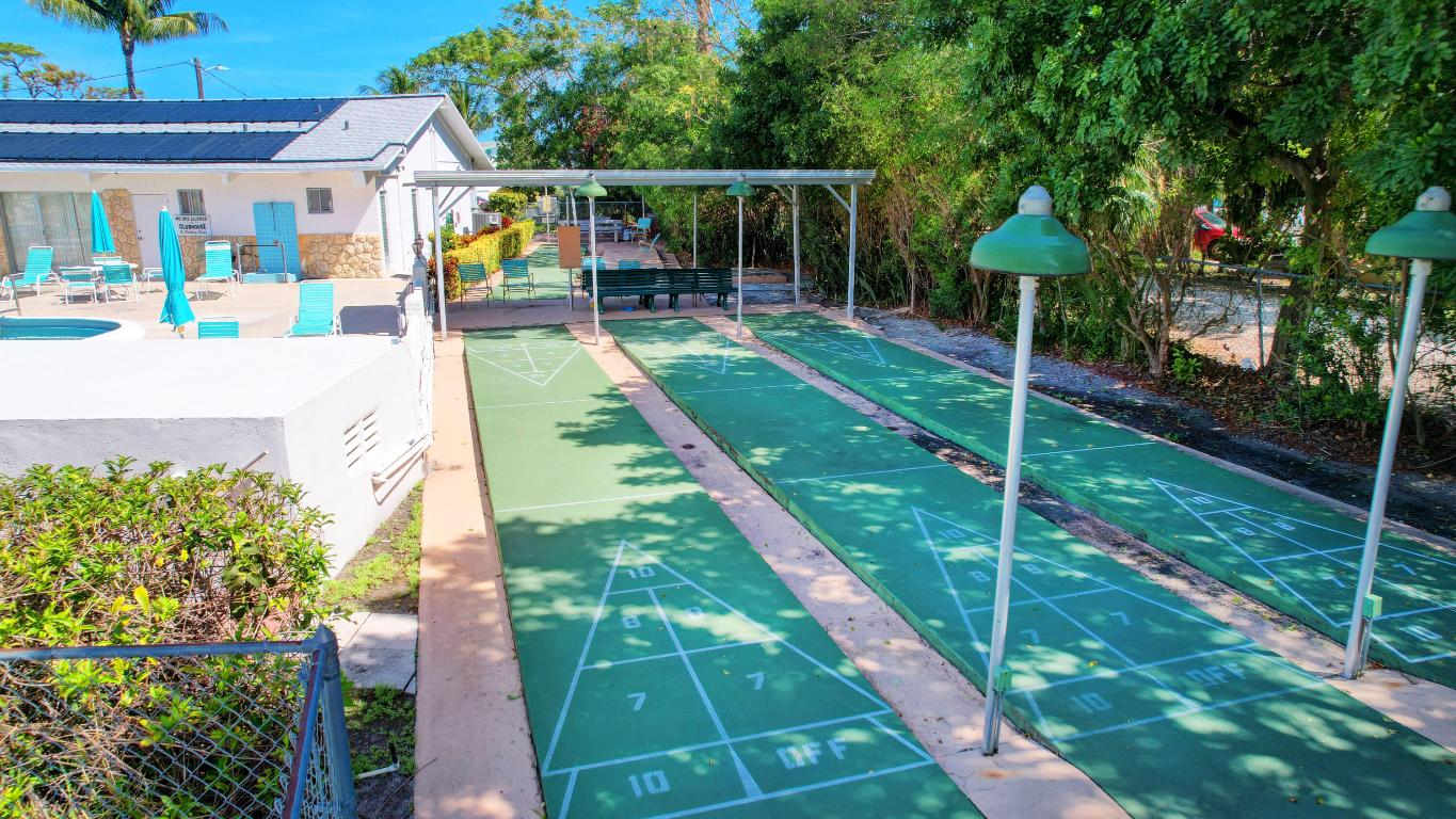 2290 Sunset Avenue 18