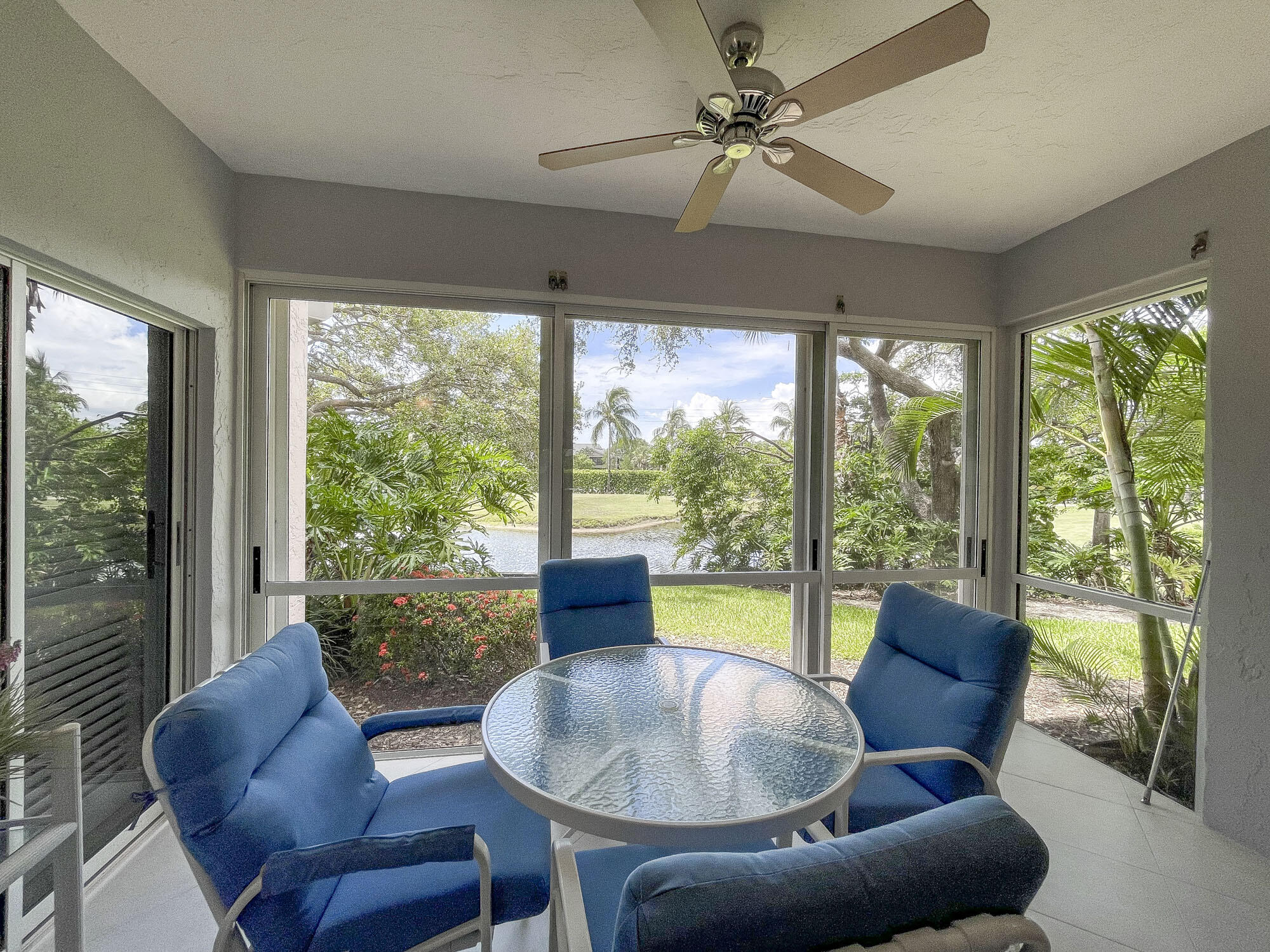 2403 Fairway Drive N