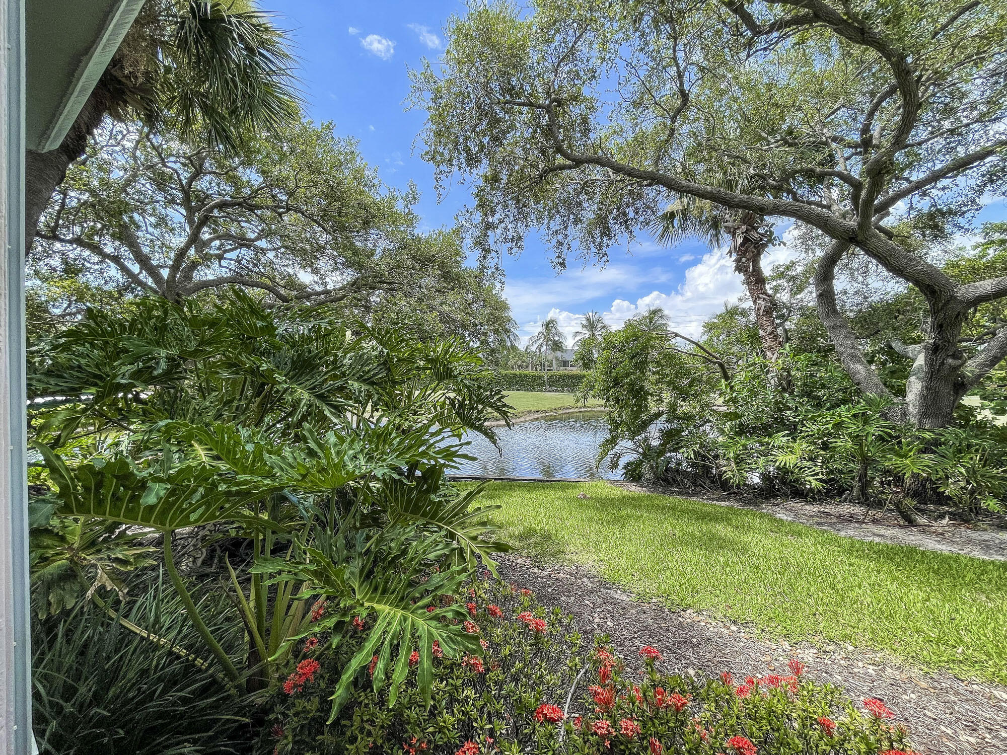 2403 Fairway Drive N