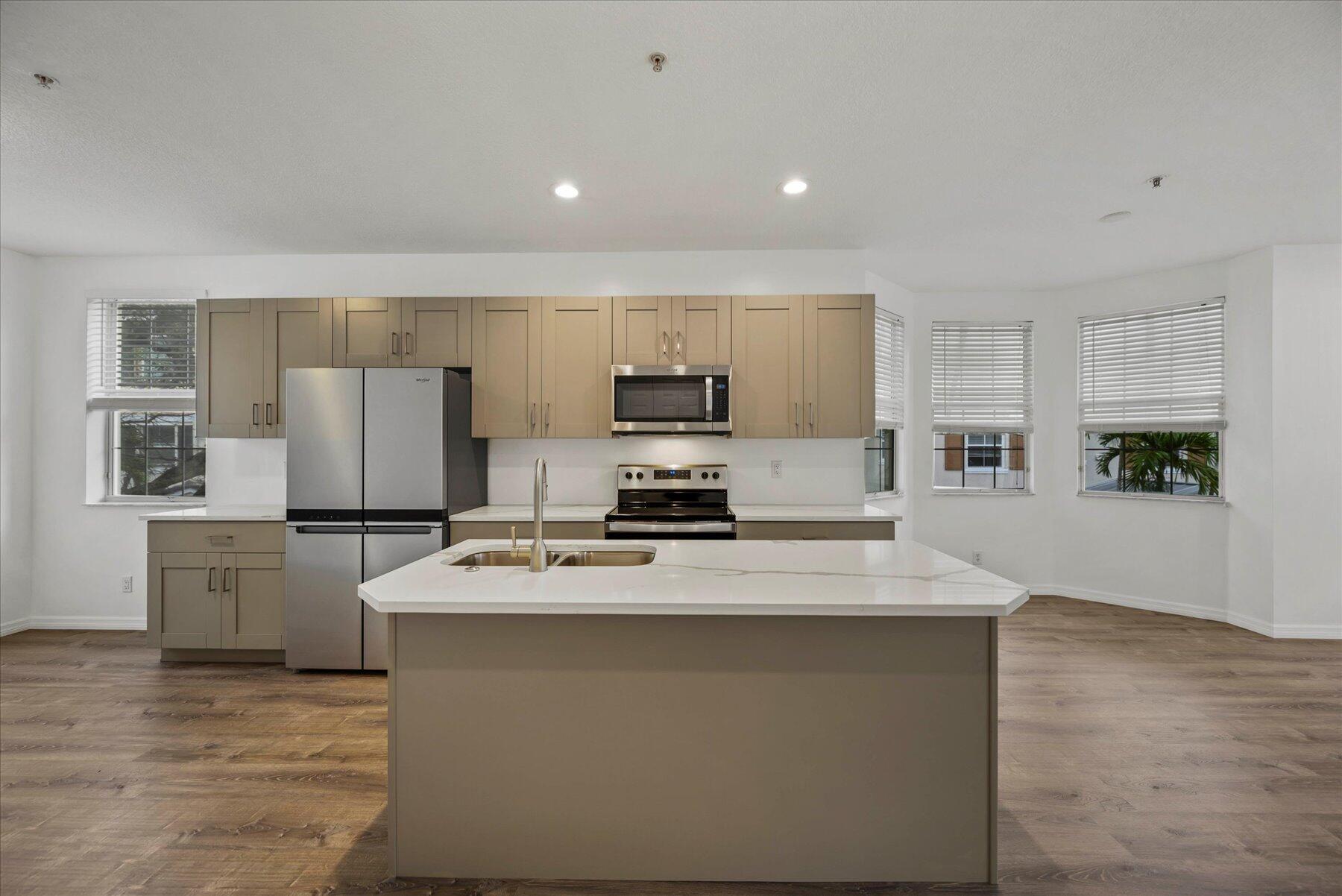 1522 Limetree Bay Avenue