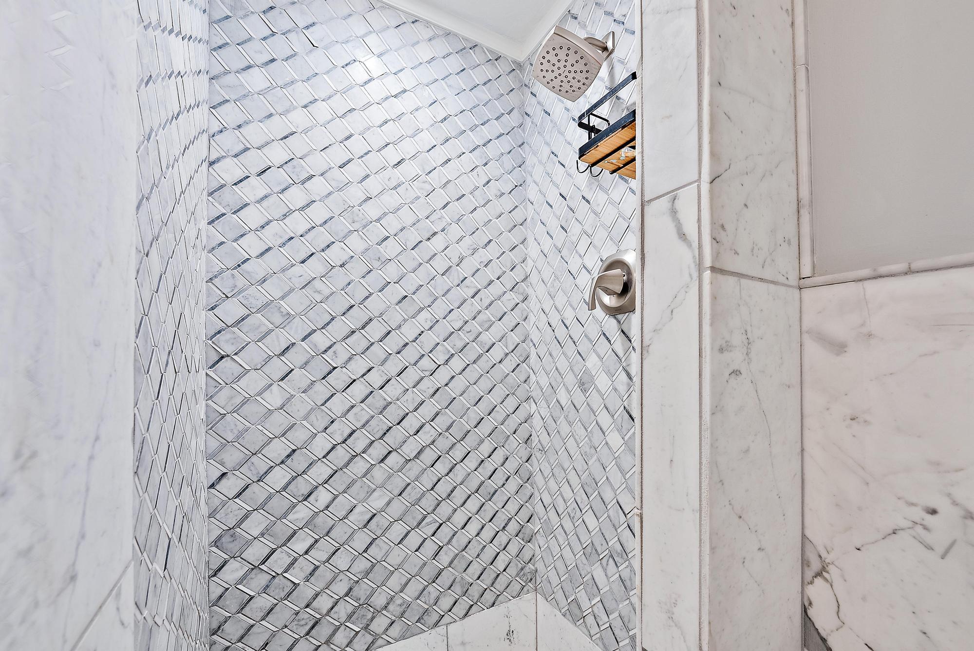 1220 Longwood Street