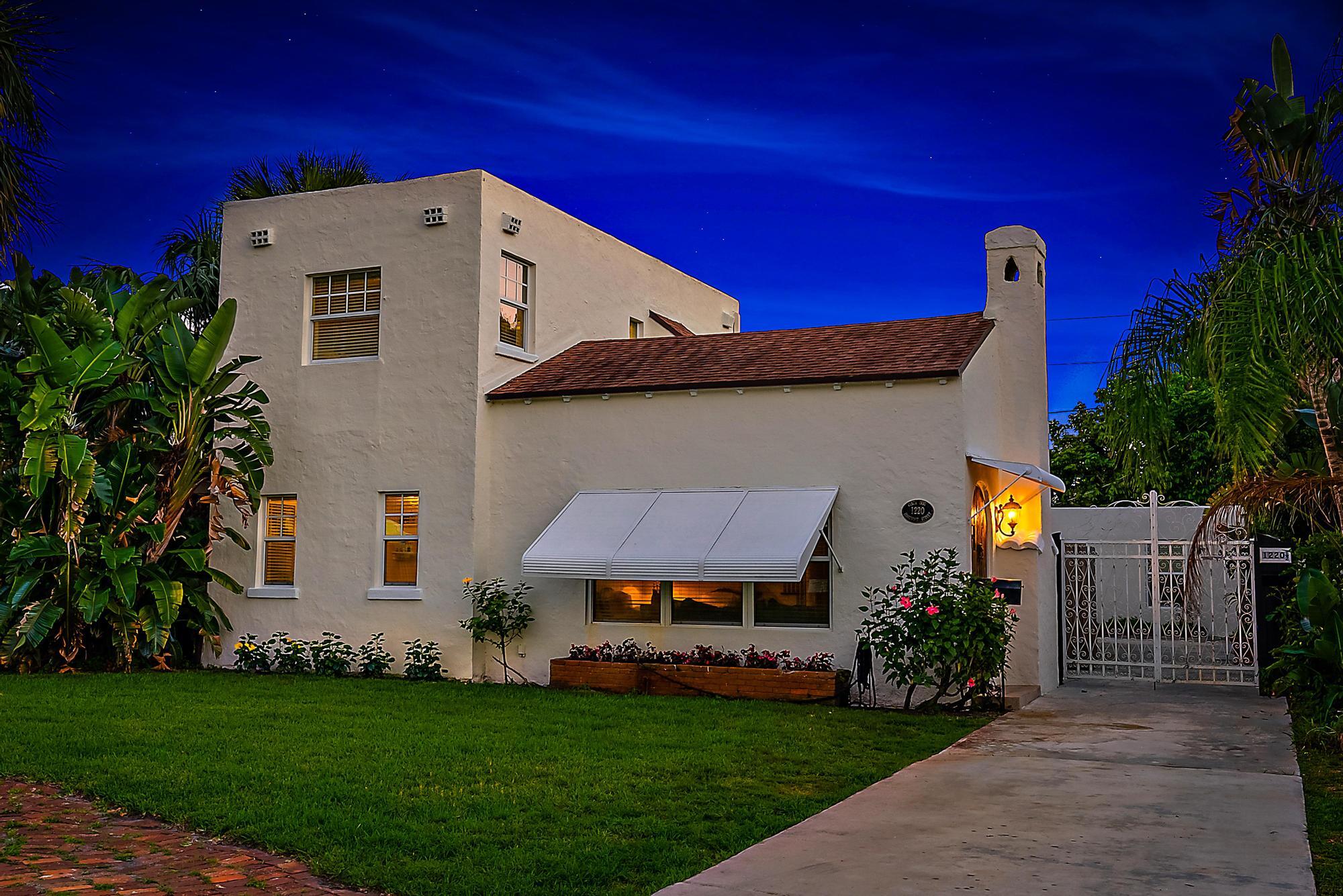 1220 Longwood Street