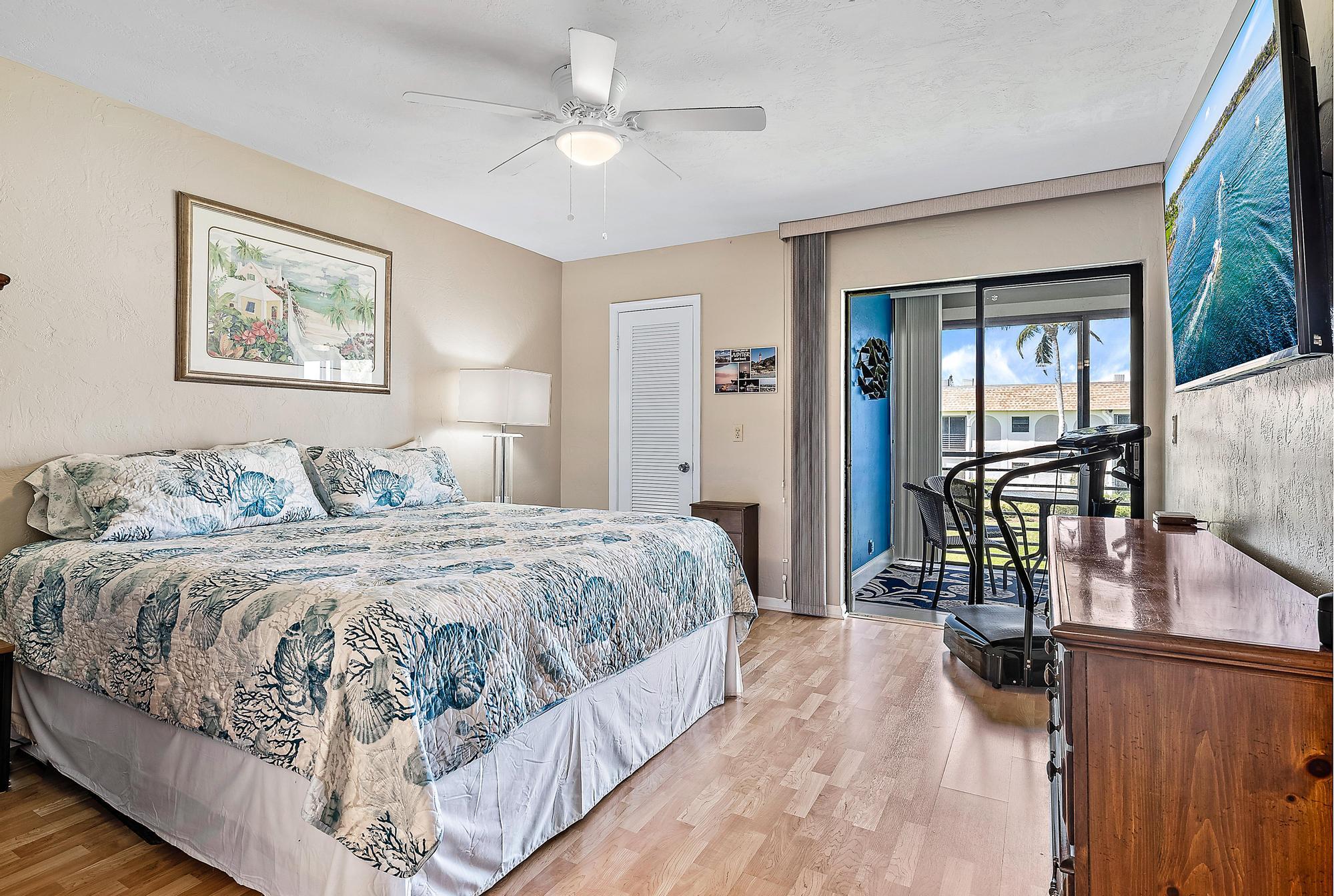 755 Saturn Street E204