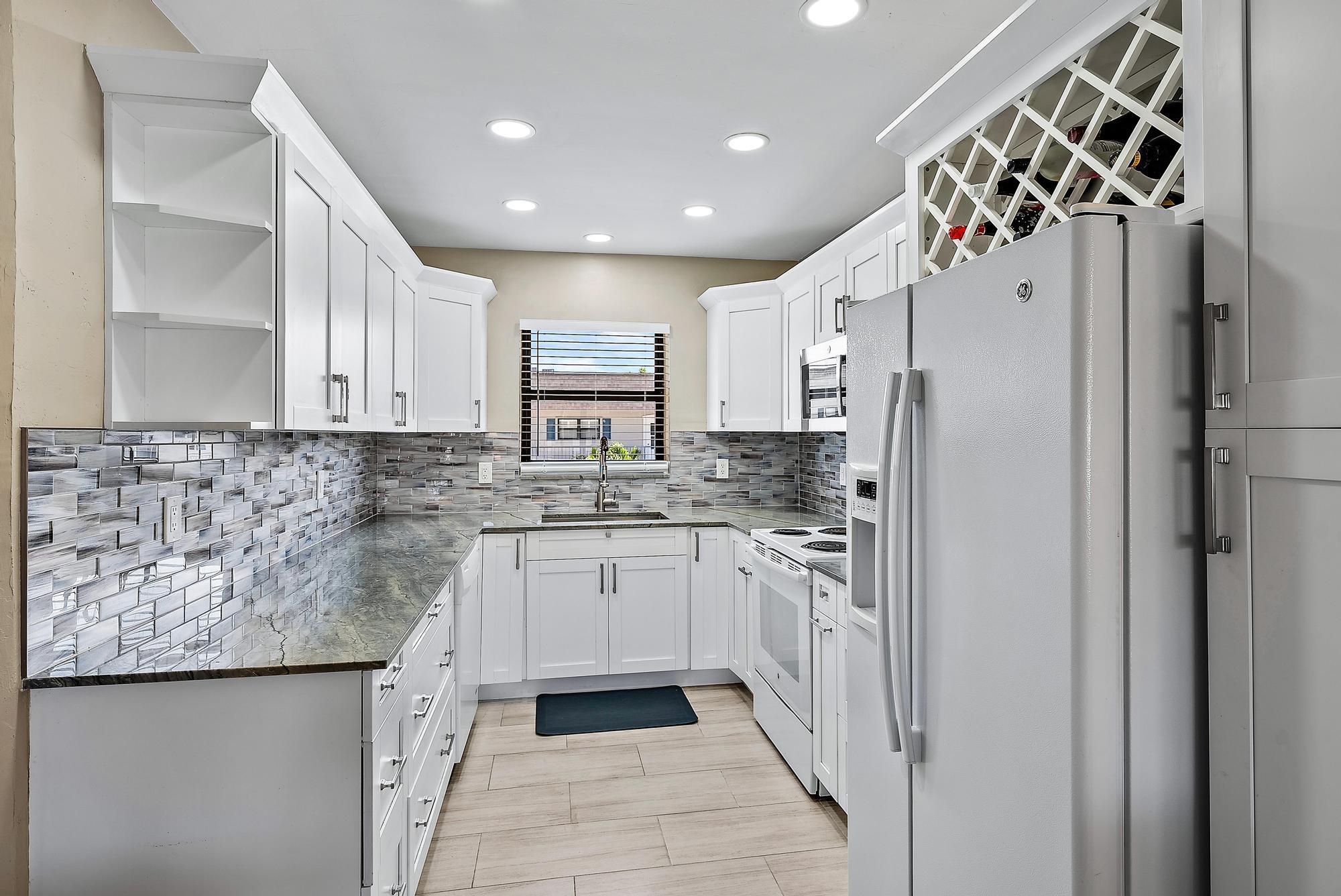 755 Saturn Street E204