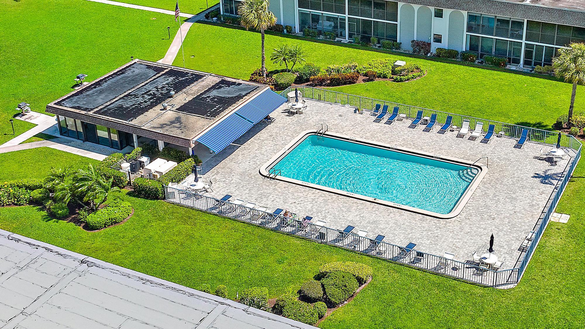 755 Saturn Street E204