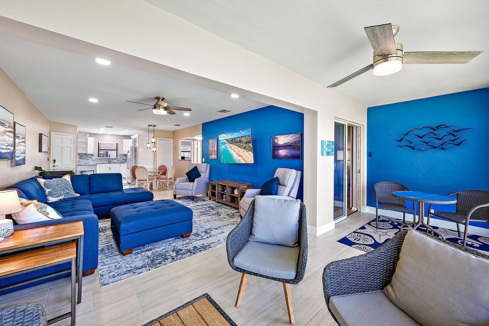 755 Saturn Street E204