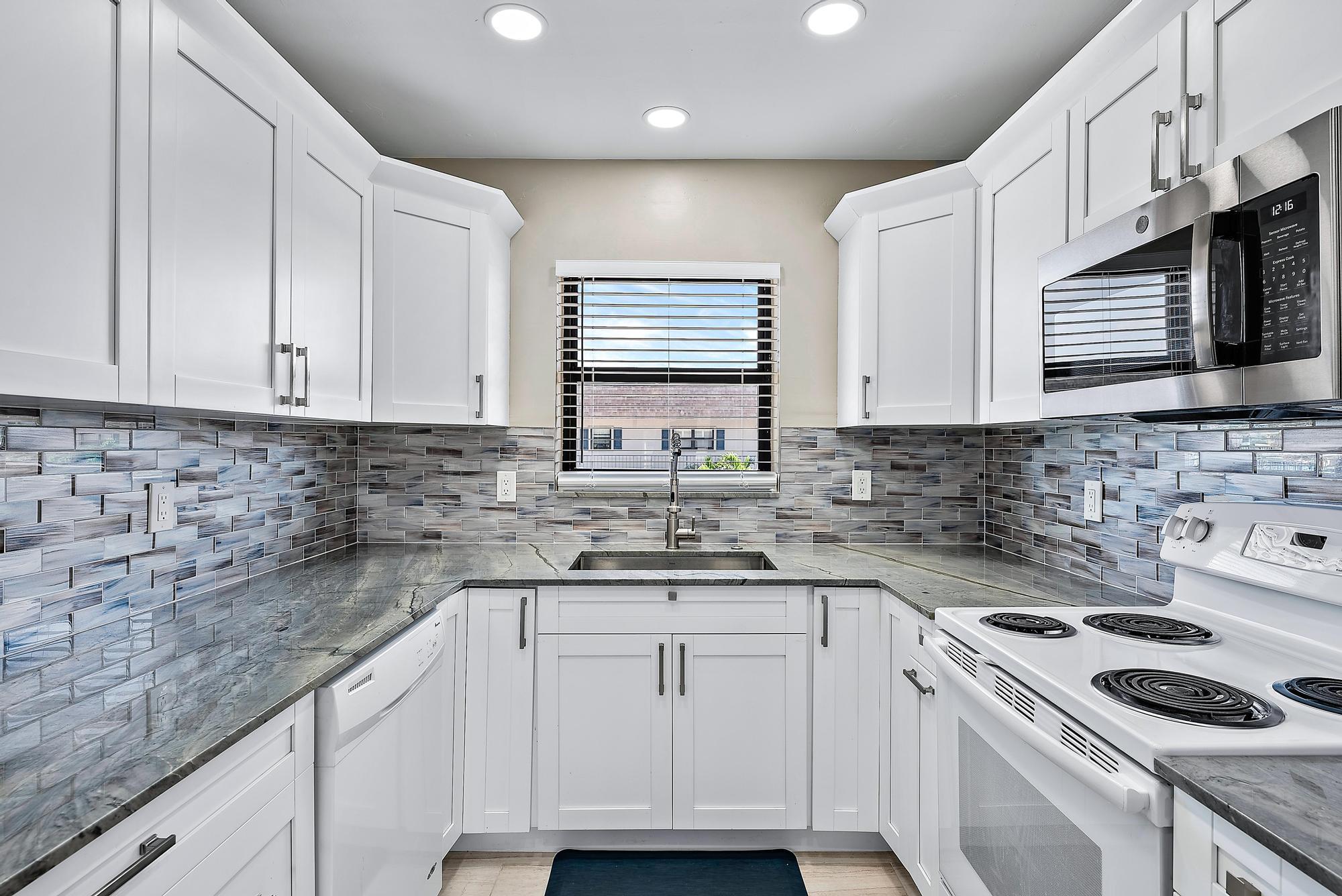 755 Saturn Street E204