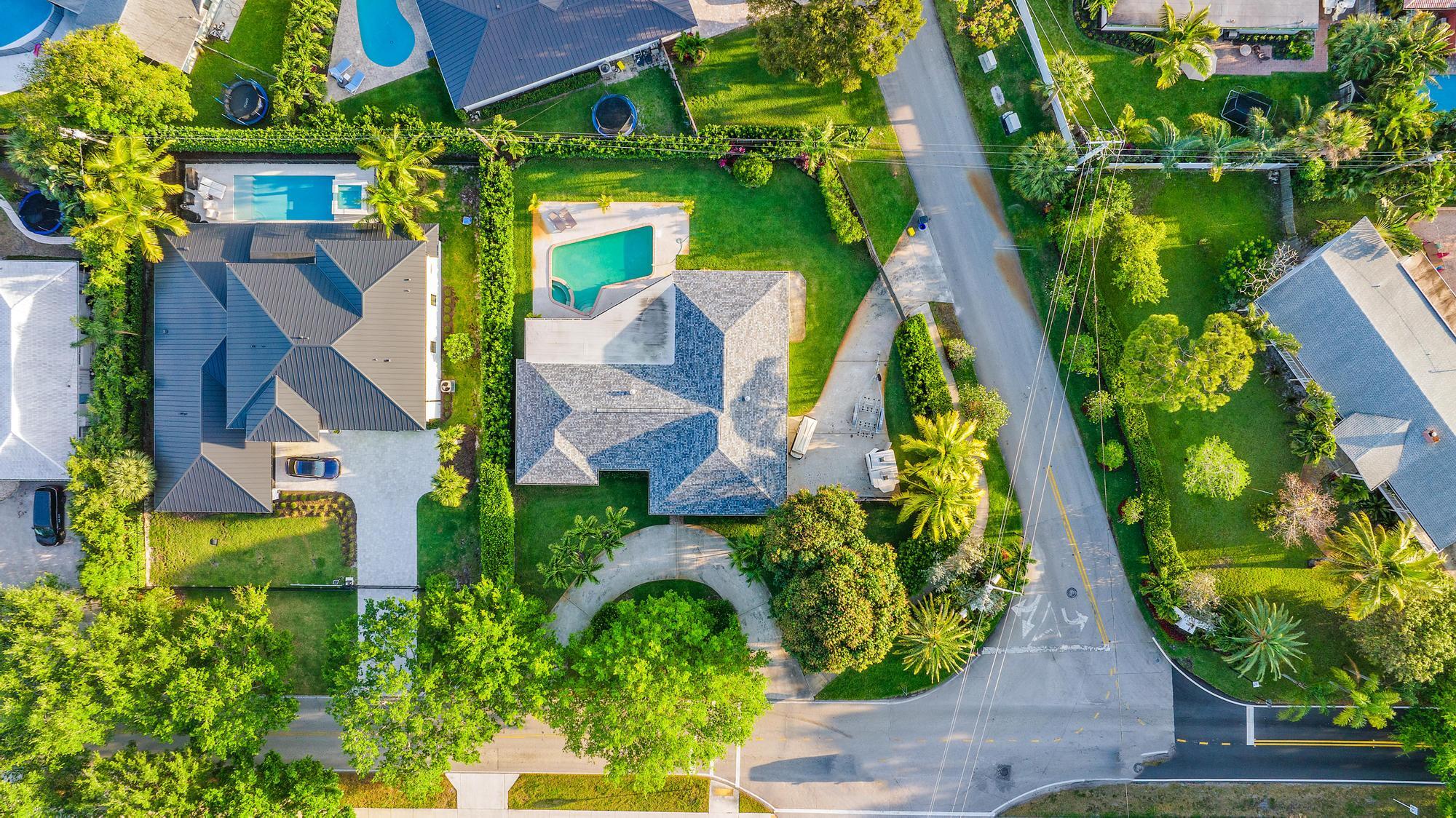 305 Country Club Drive