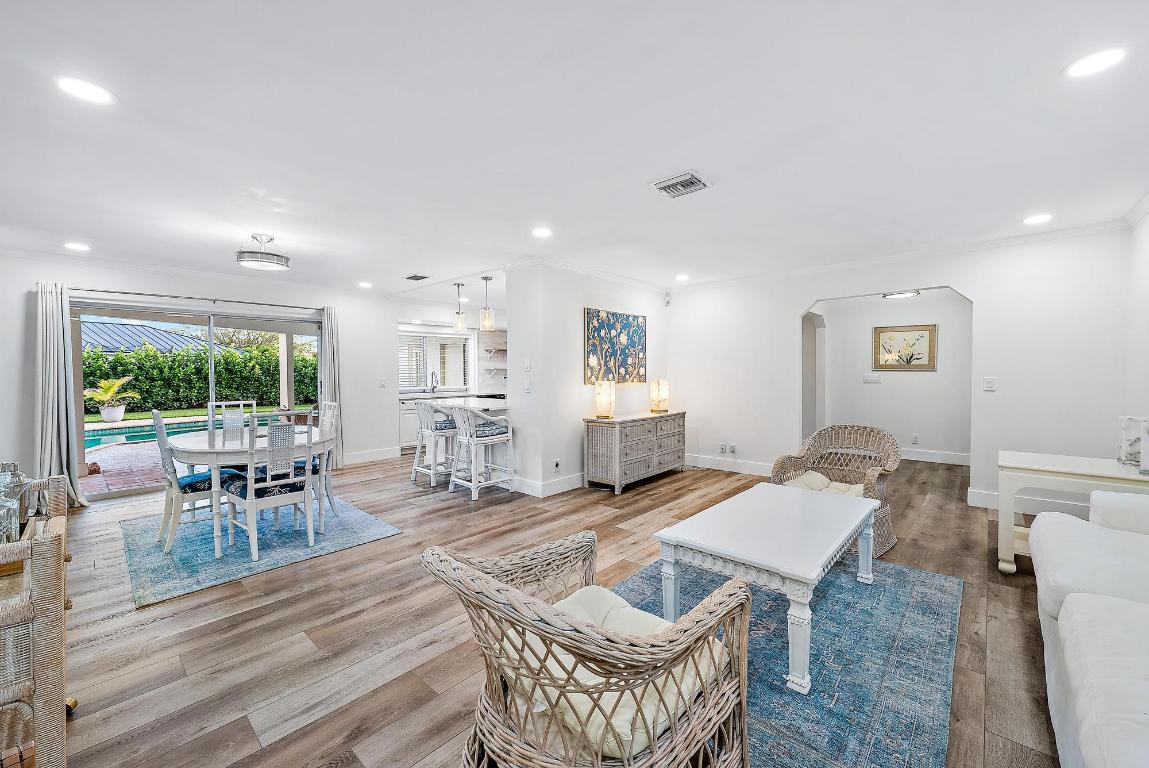 305 Country Club Drive