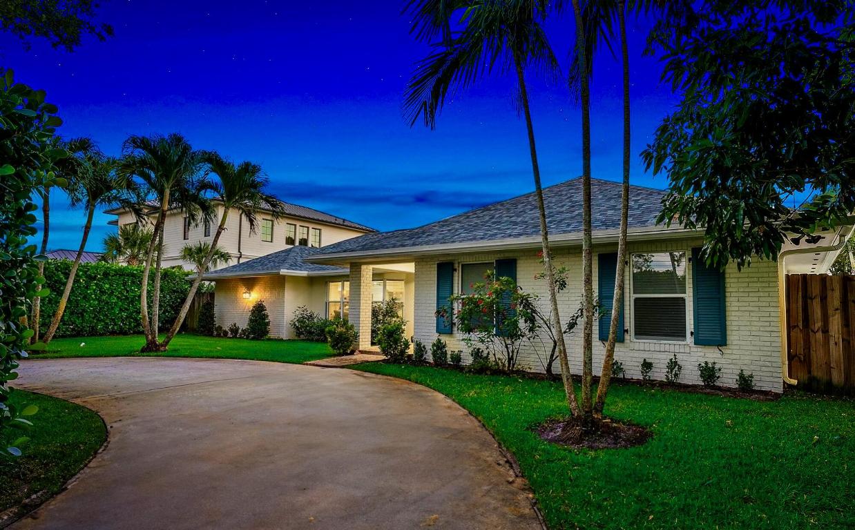 305 Country Club Drive