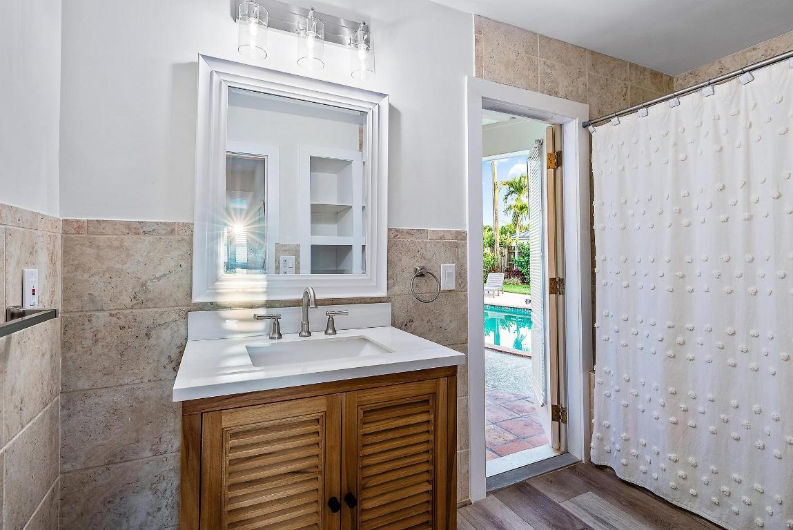 305 Country Club Drive