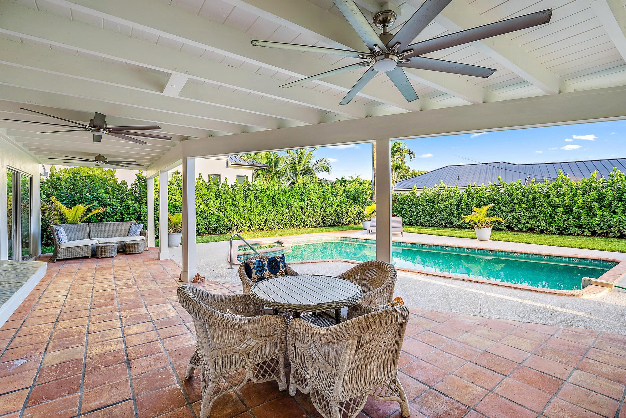 305 Country Club Drive