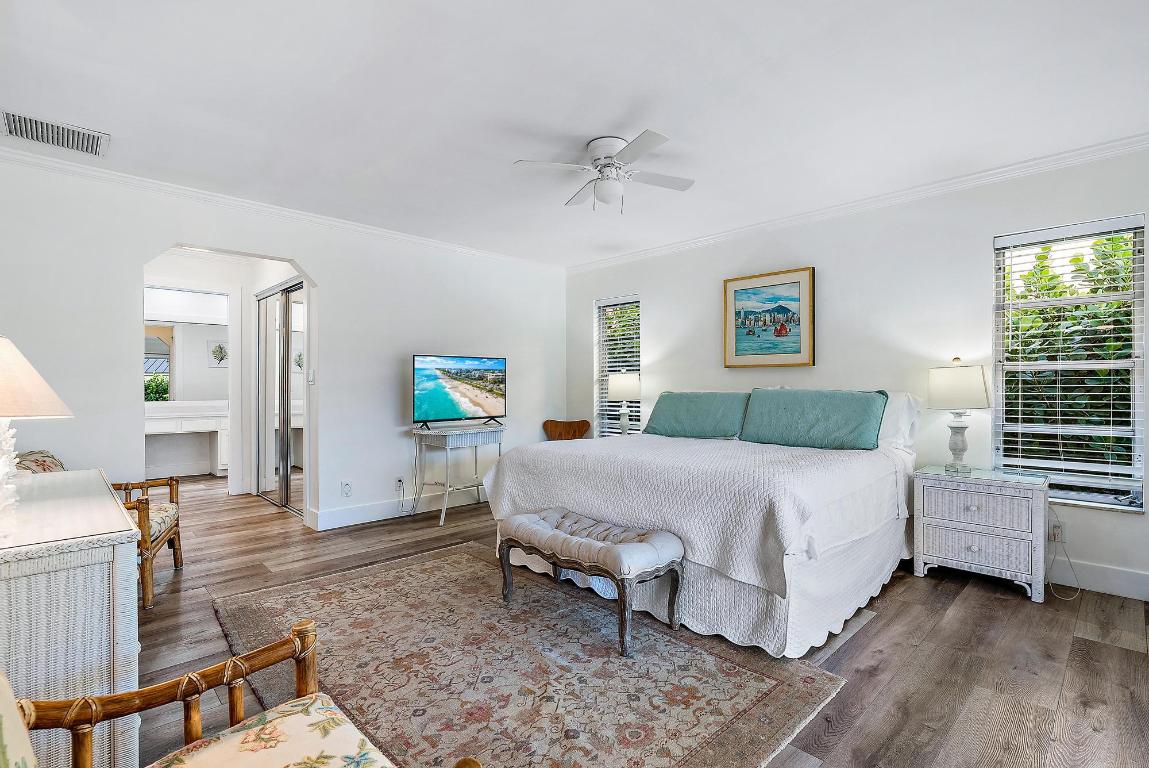 305 Country Club Drive