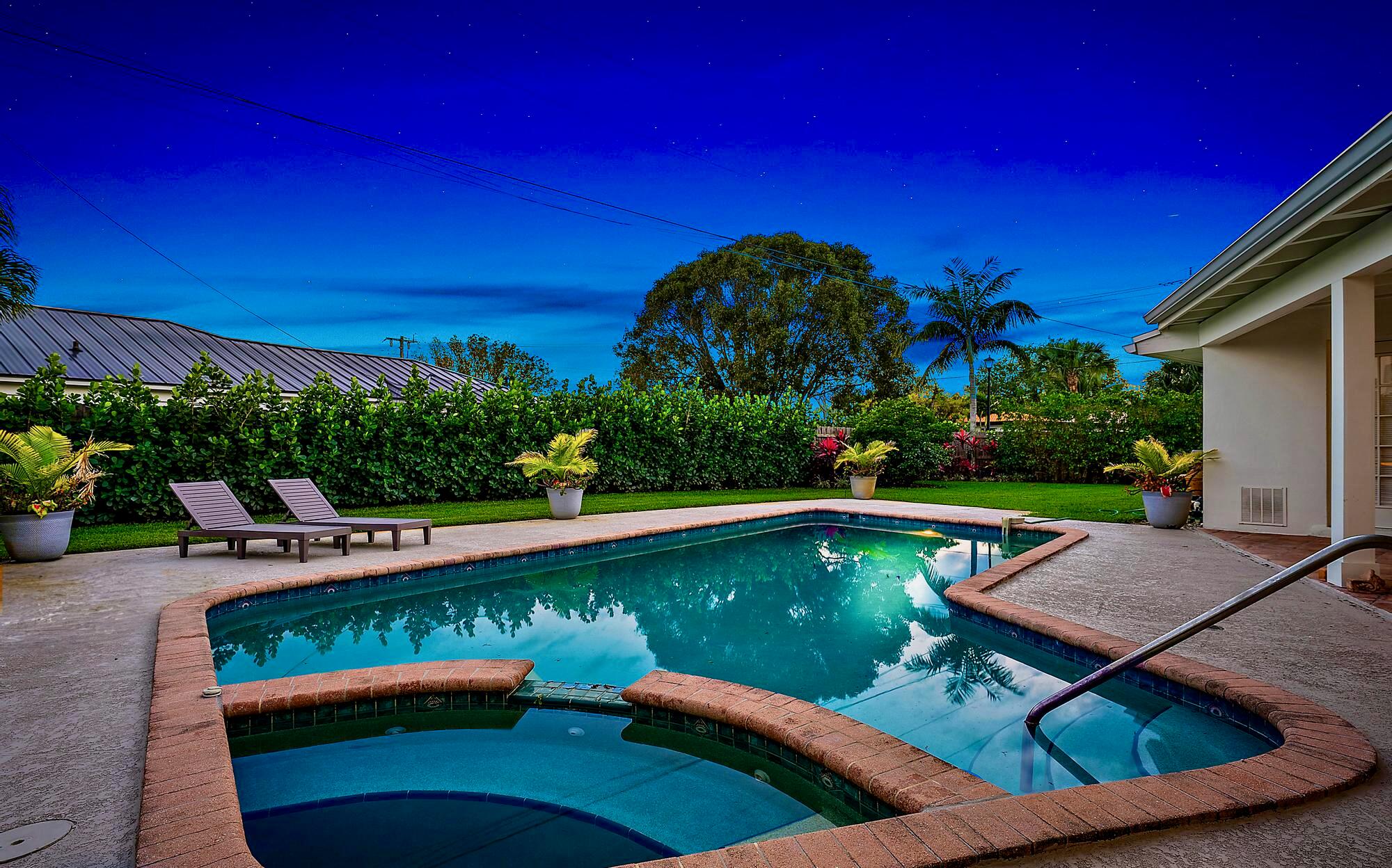 305 Country Club Drive