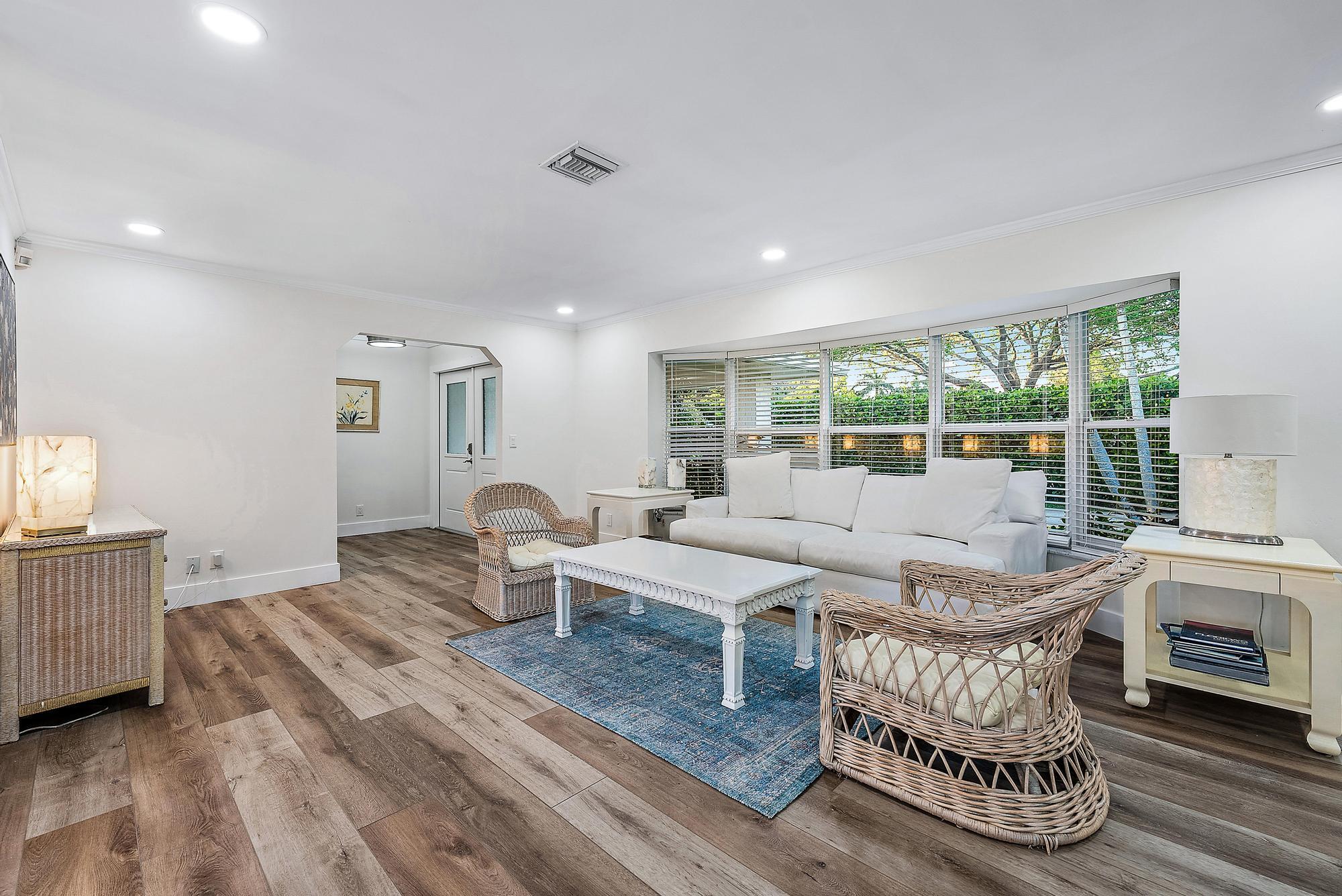 305 Country Club Drive