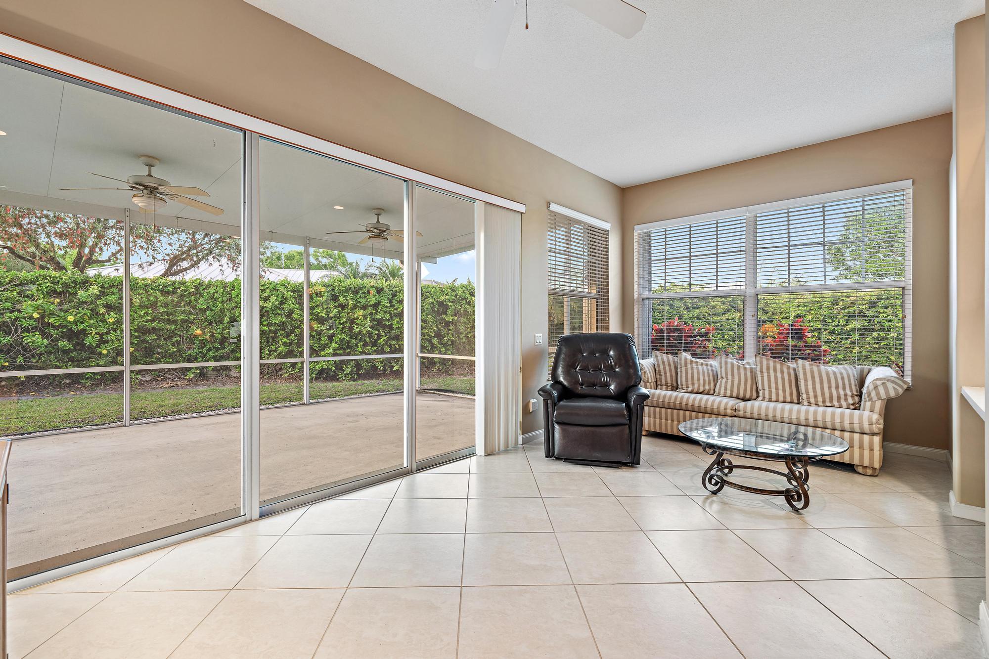 2821 SW Brighton Way