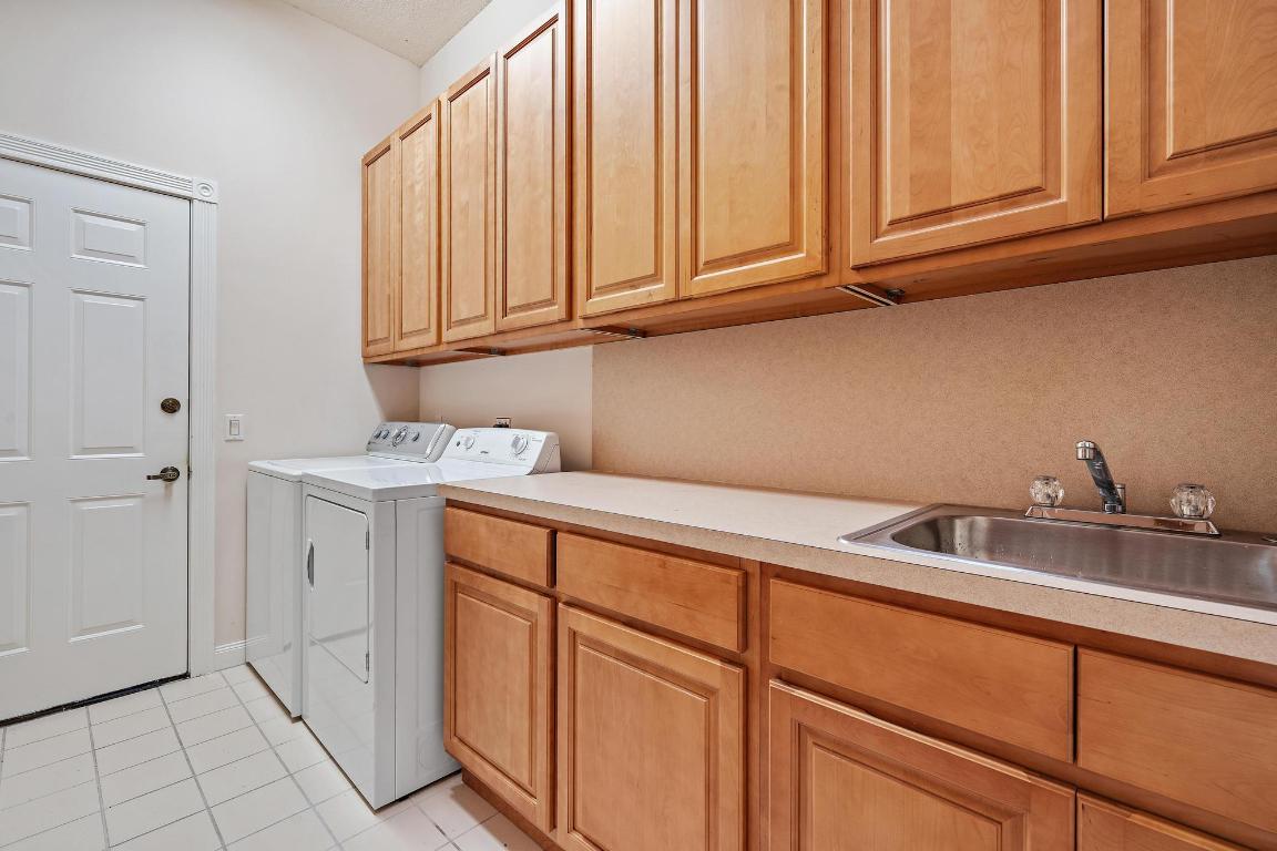 2821 SW Brighton Way