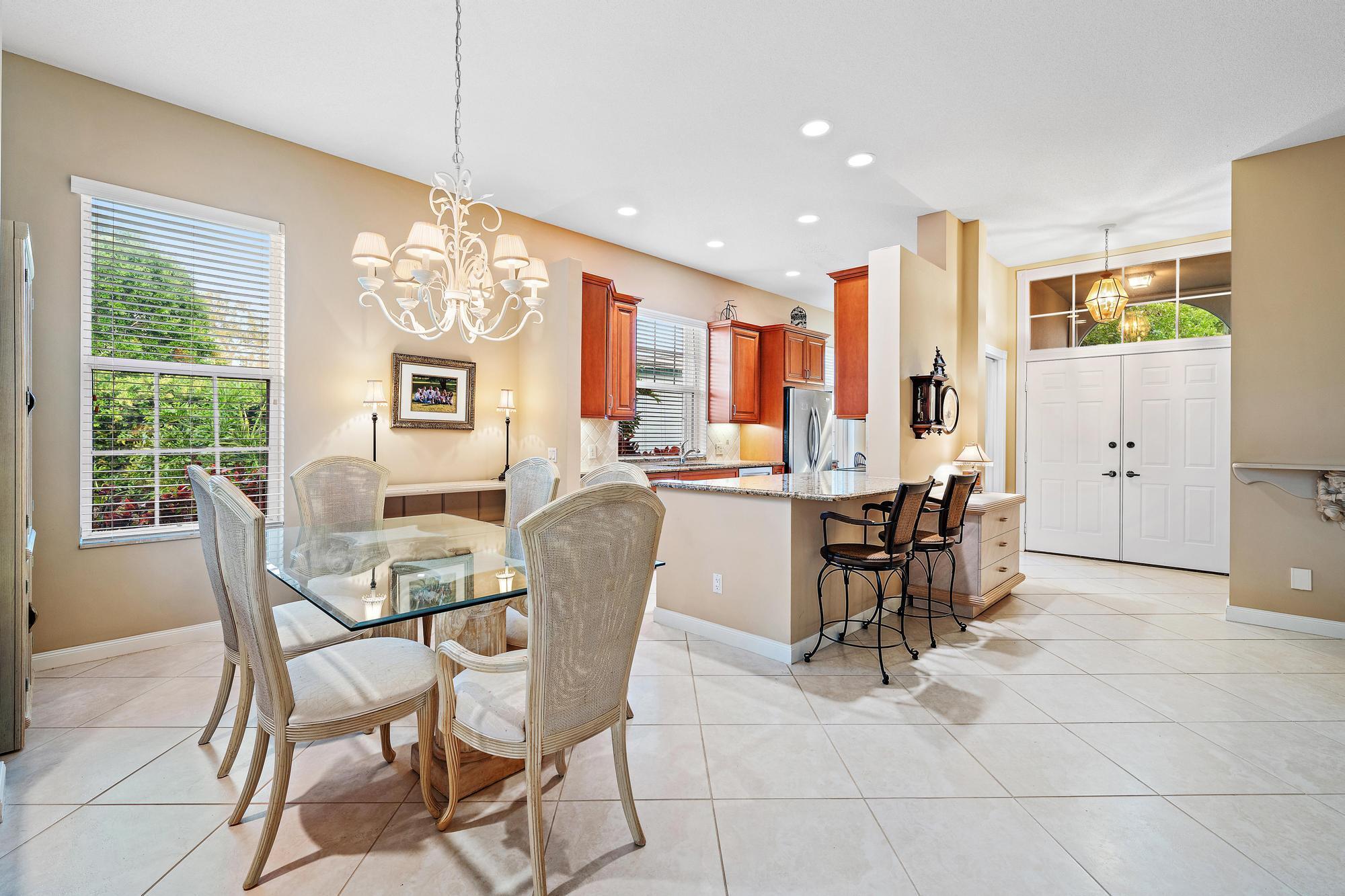 2821 SW Brighton Way