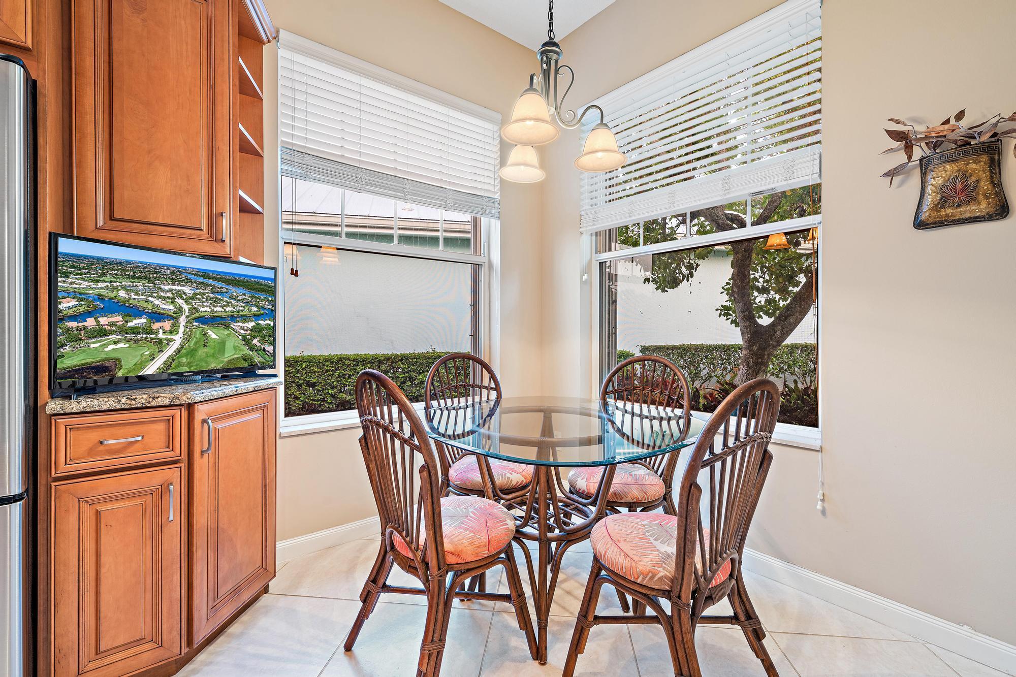 2821 SW Brighton Way