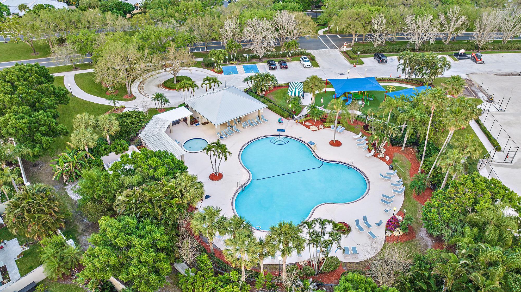 2821 SW Brighton Way