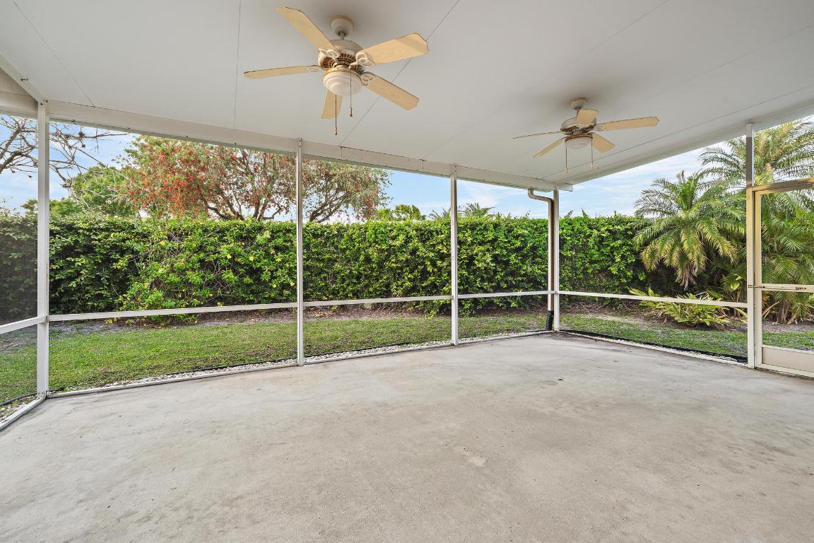 2821 SW Brighton Way