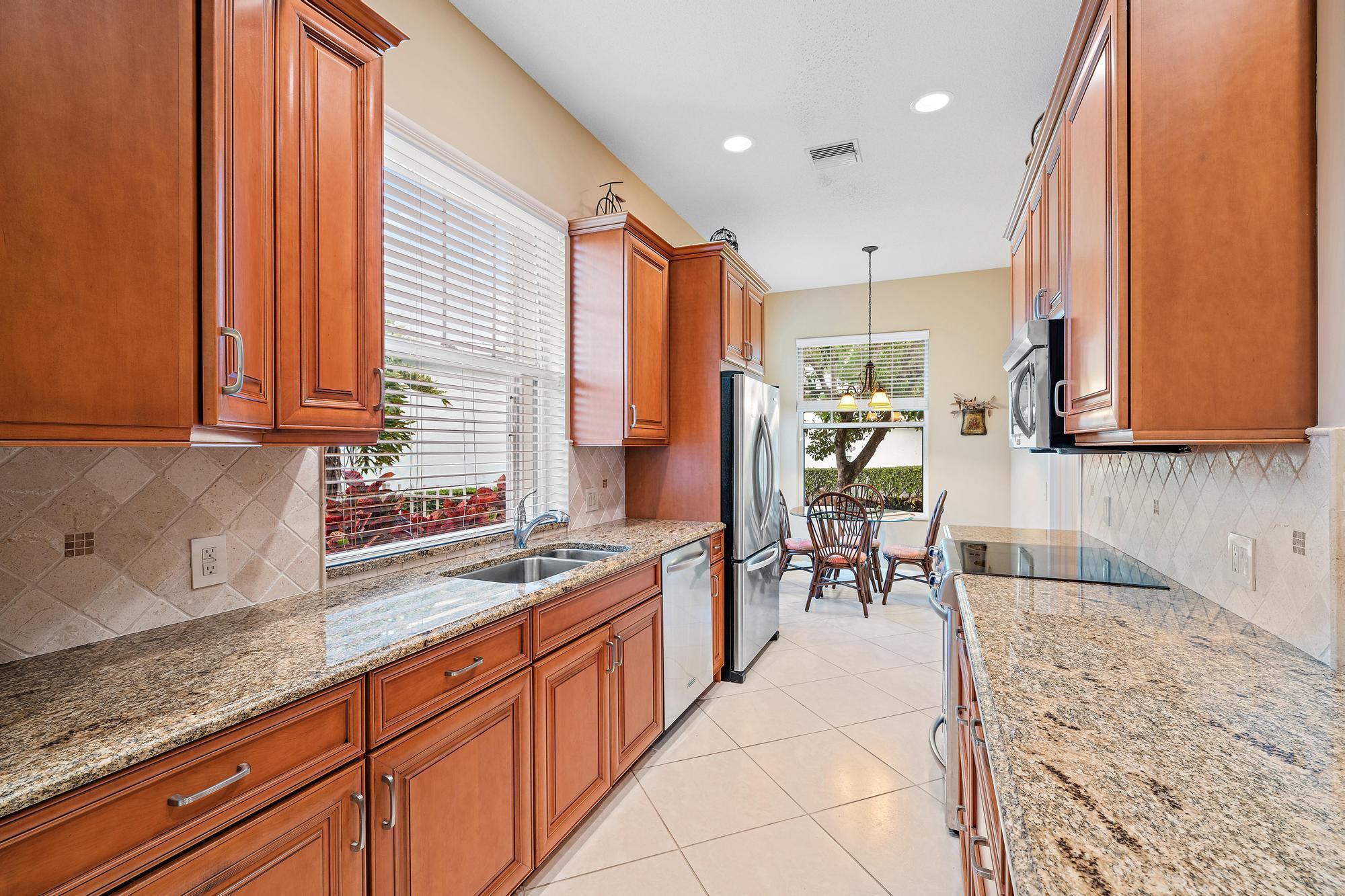 2821 SW Brighton Way