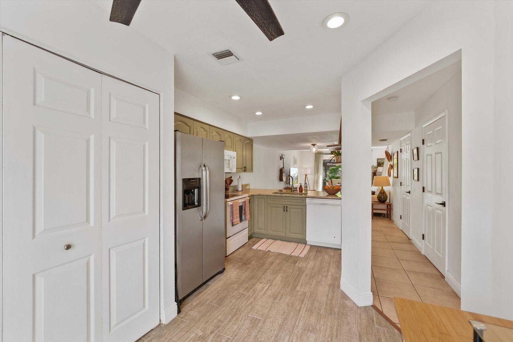 6158 Riverwalk Lane 6