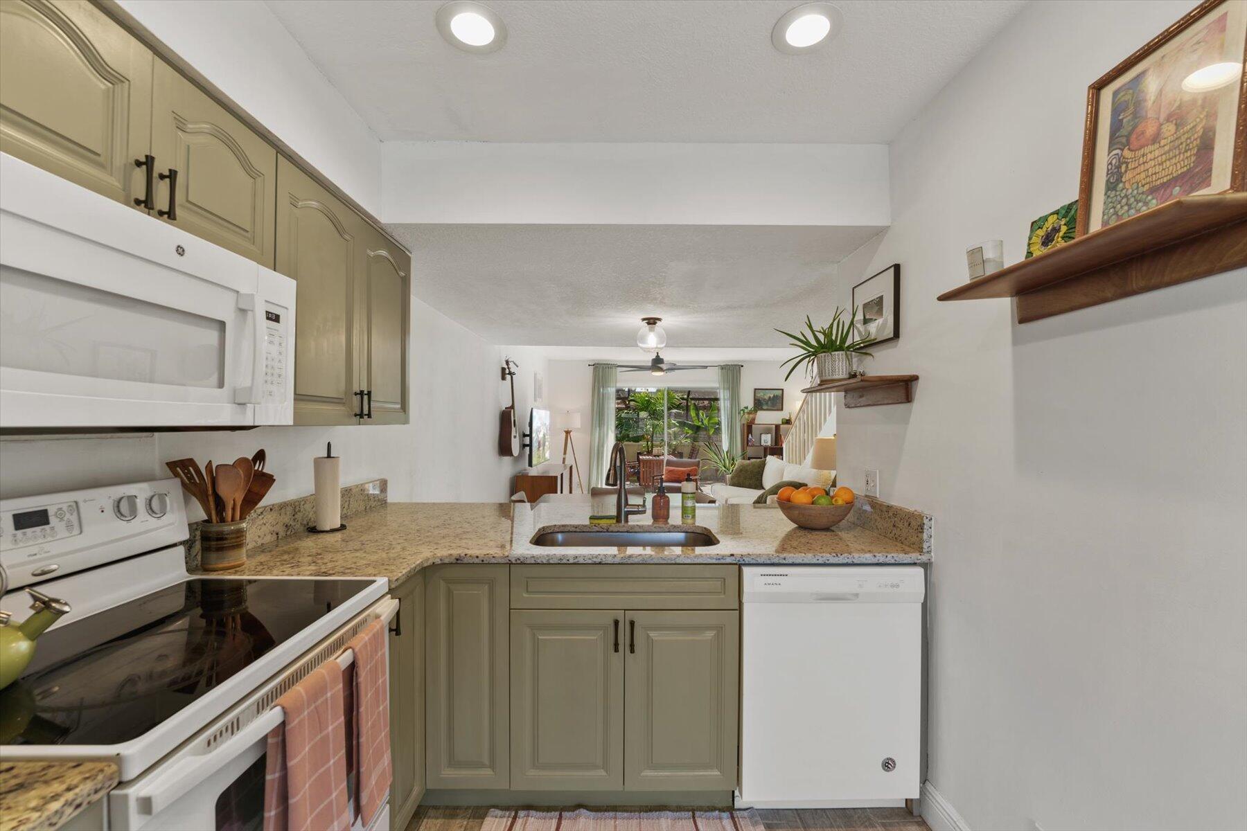 6158 Riverwalk Lane 6