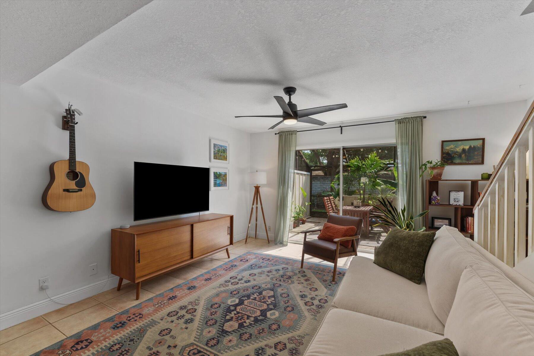 6158 Riverwalk Lane 6