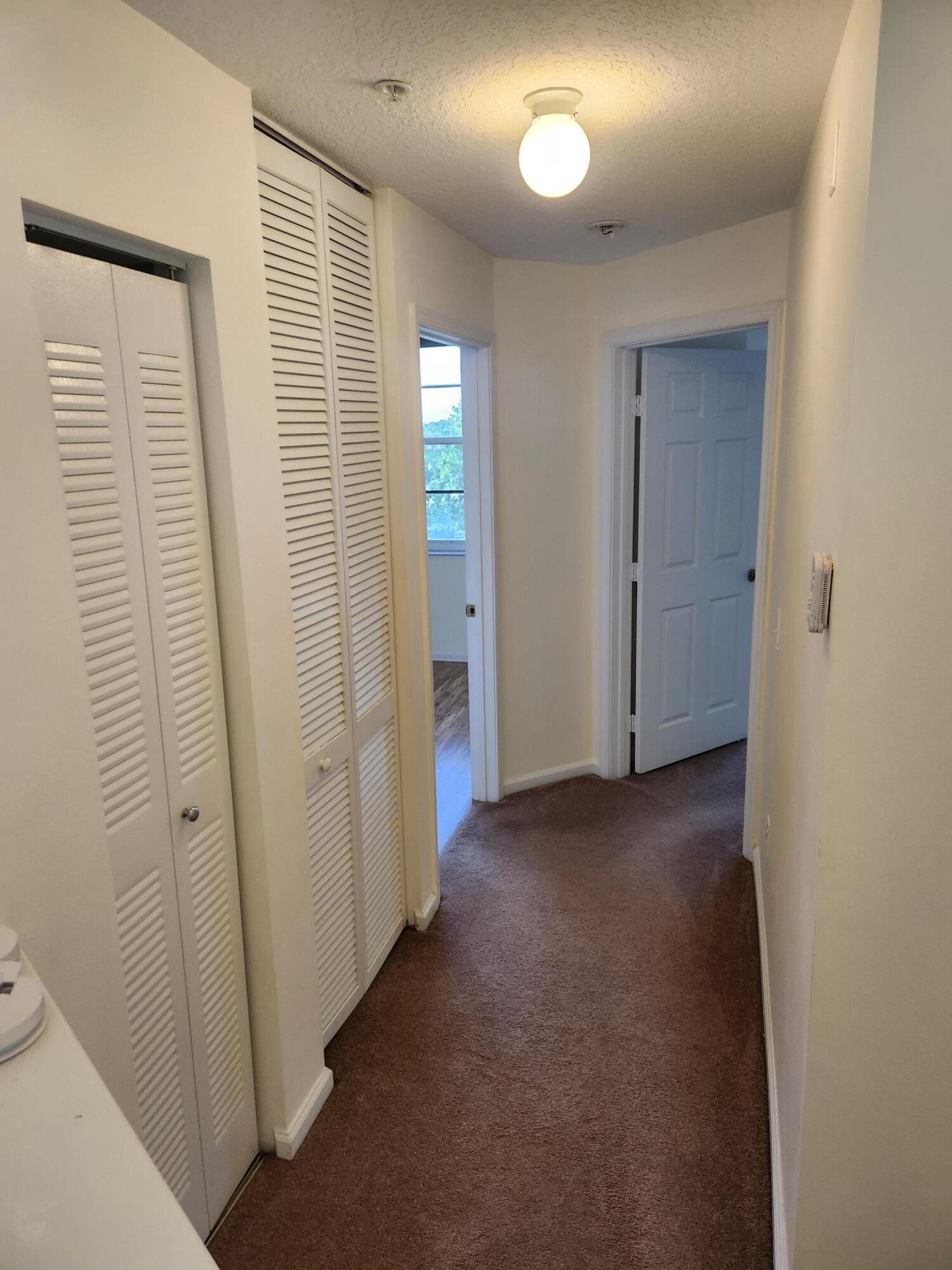 1054 University Boulevard 25