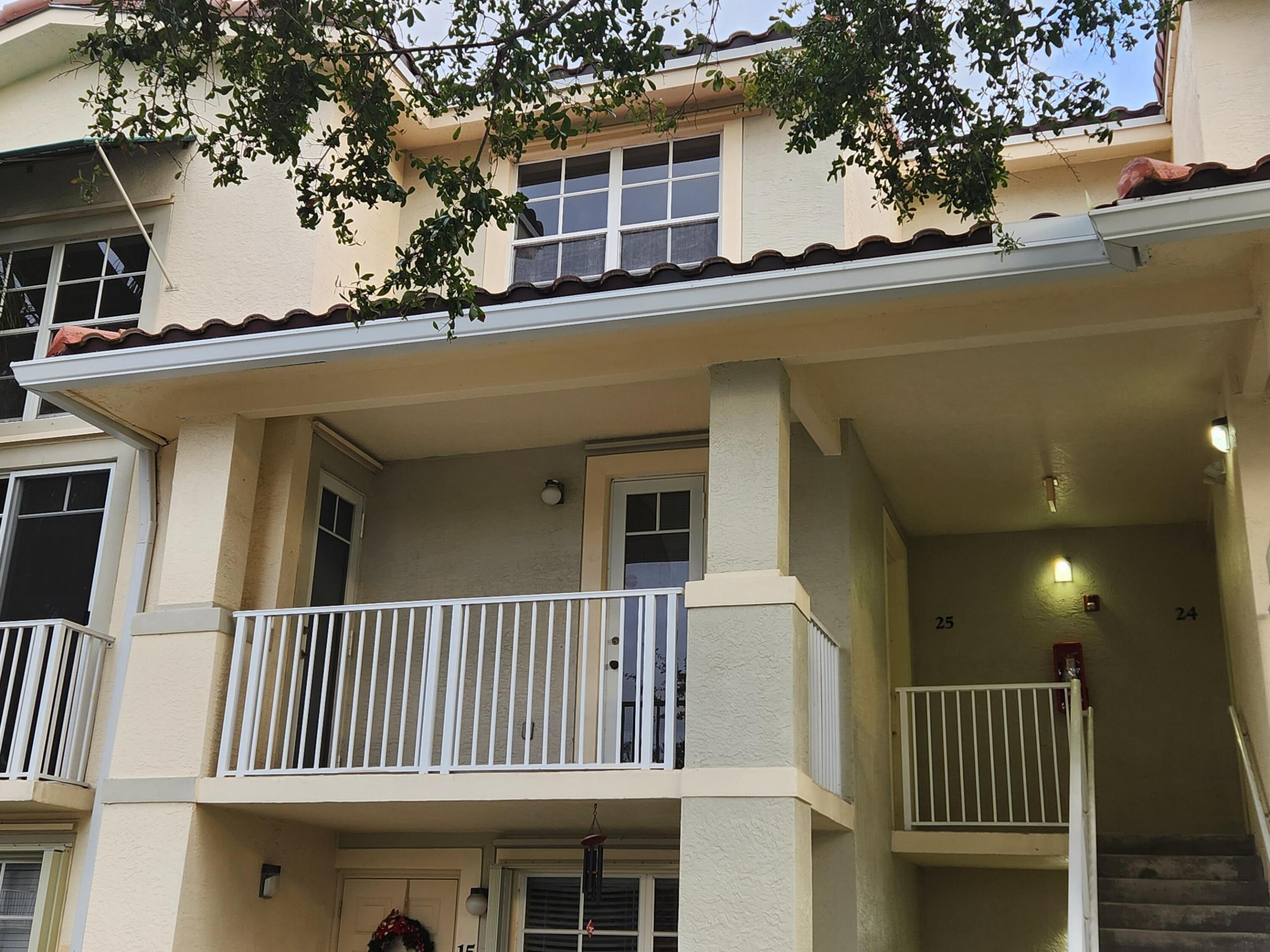 1054 University Boulevard 25