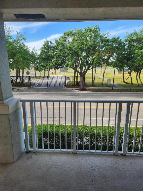 1054 University Boulevard 25