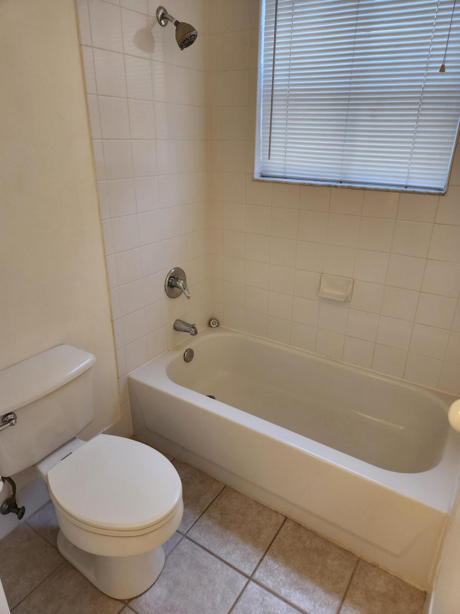 1054 University Boulevard 25