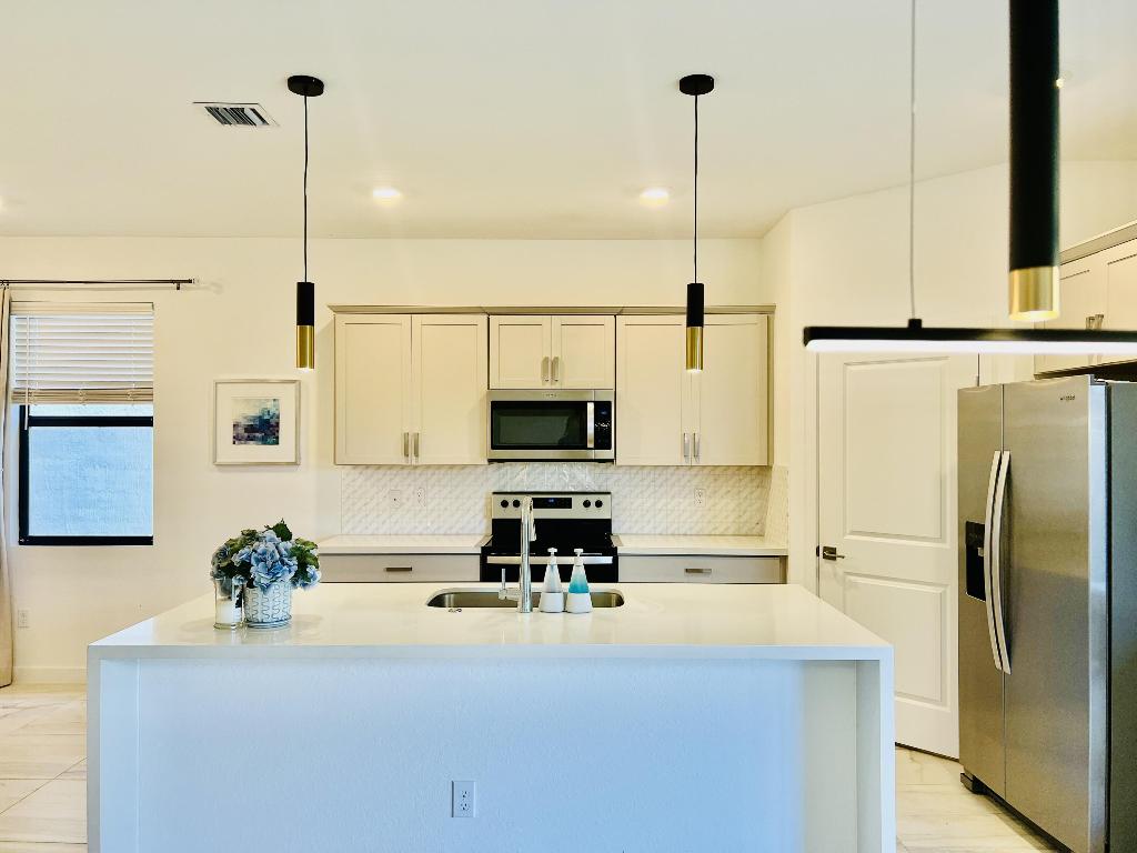 18486 Claybrook Street Street