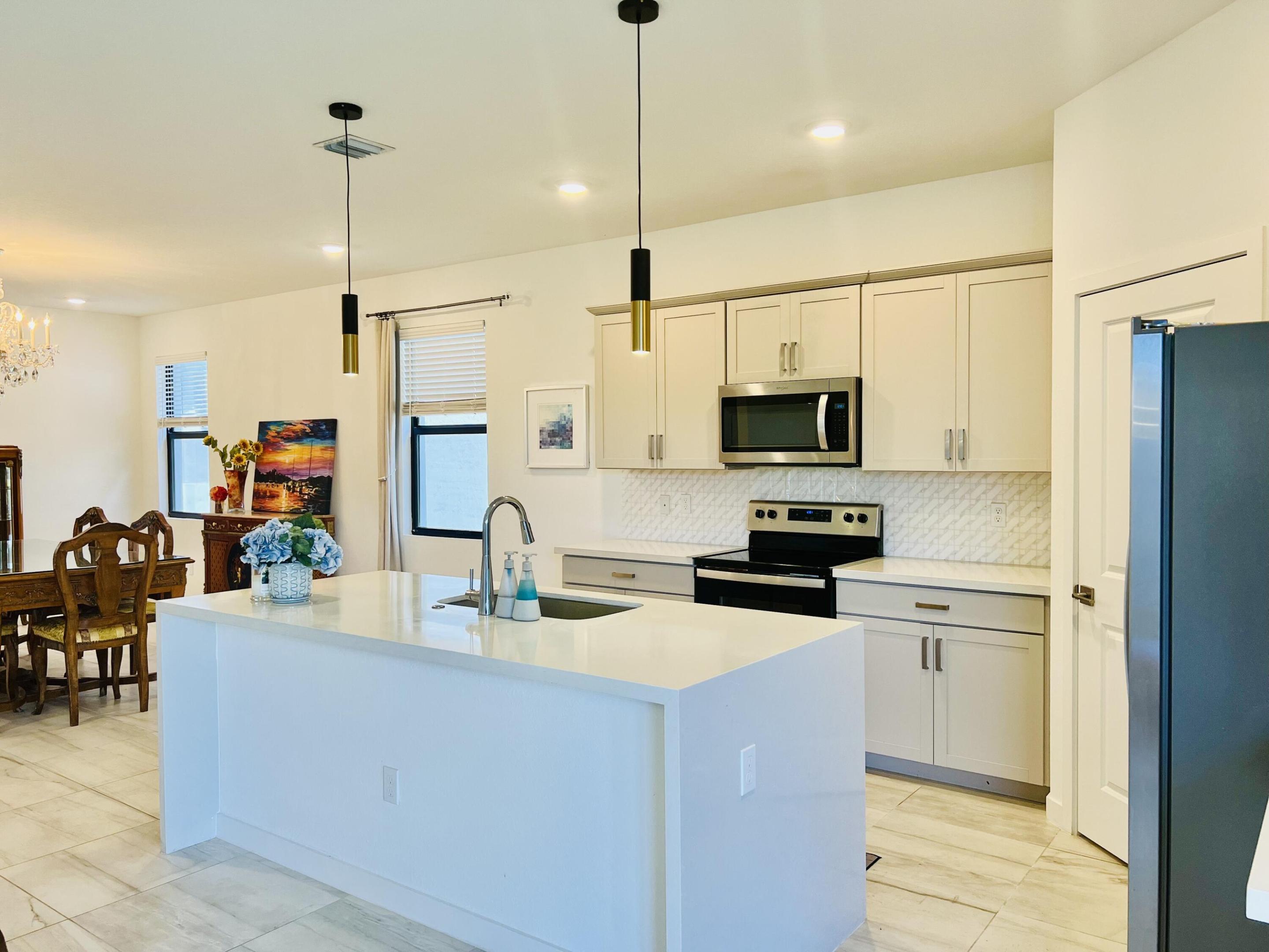 18486 Claybrook Street Street