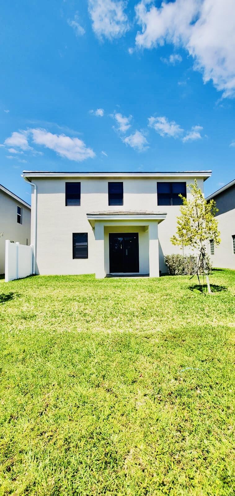 18486 Claybrook Street Street