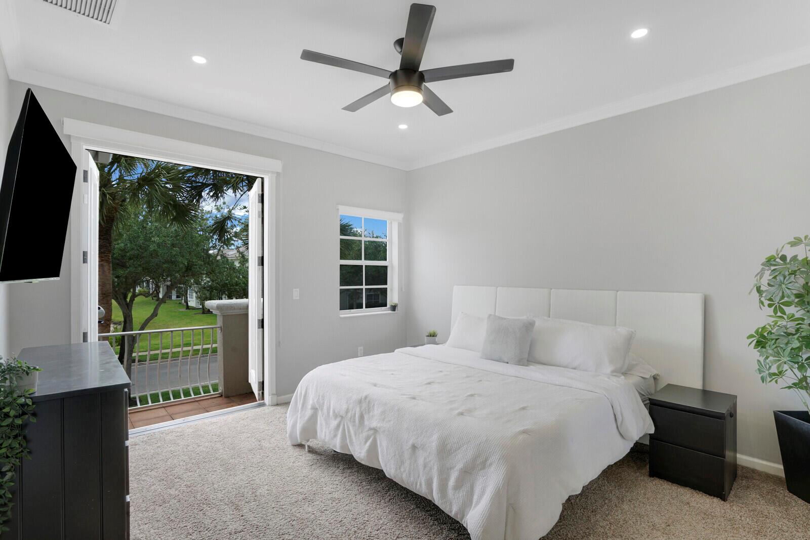 6351 Bella Circle 804