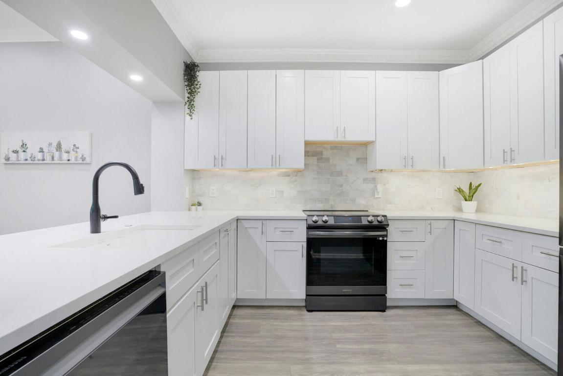 6351 Bella Circle 804