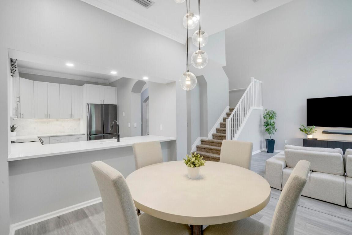 6351 Bella Circle 804