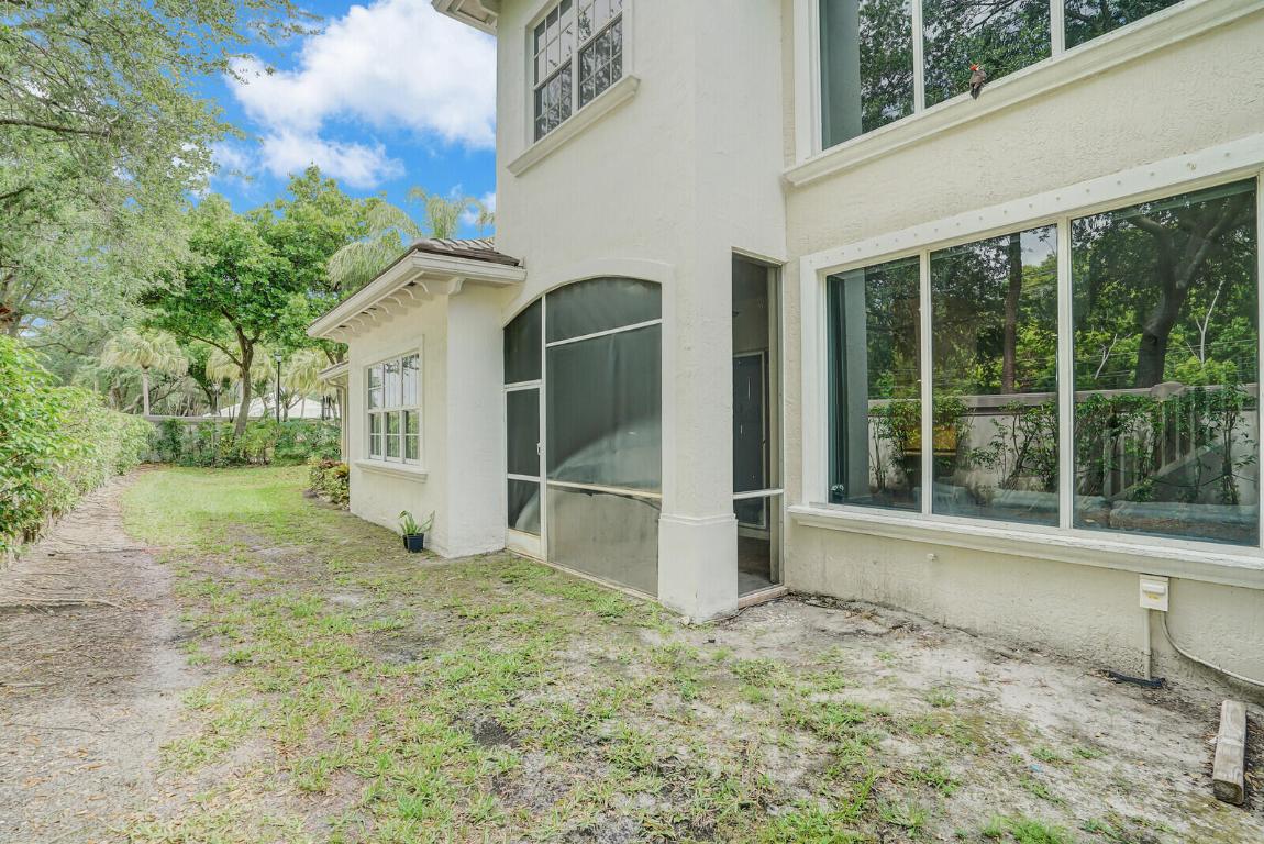 6351 Bella Circle 804