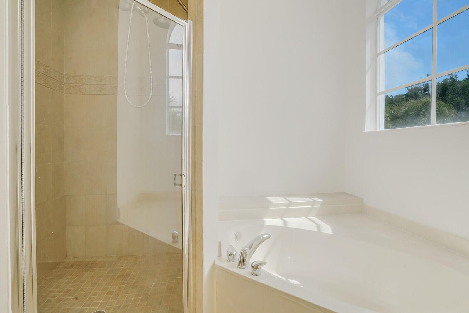 6351 Bella Circle 804